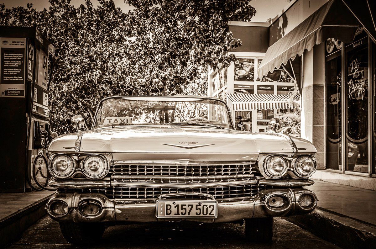 Papermoon Fototapete Auto Schwarz & Weiß günstig online kaufen