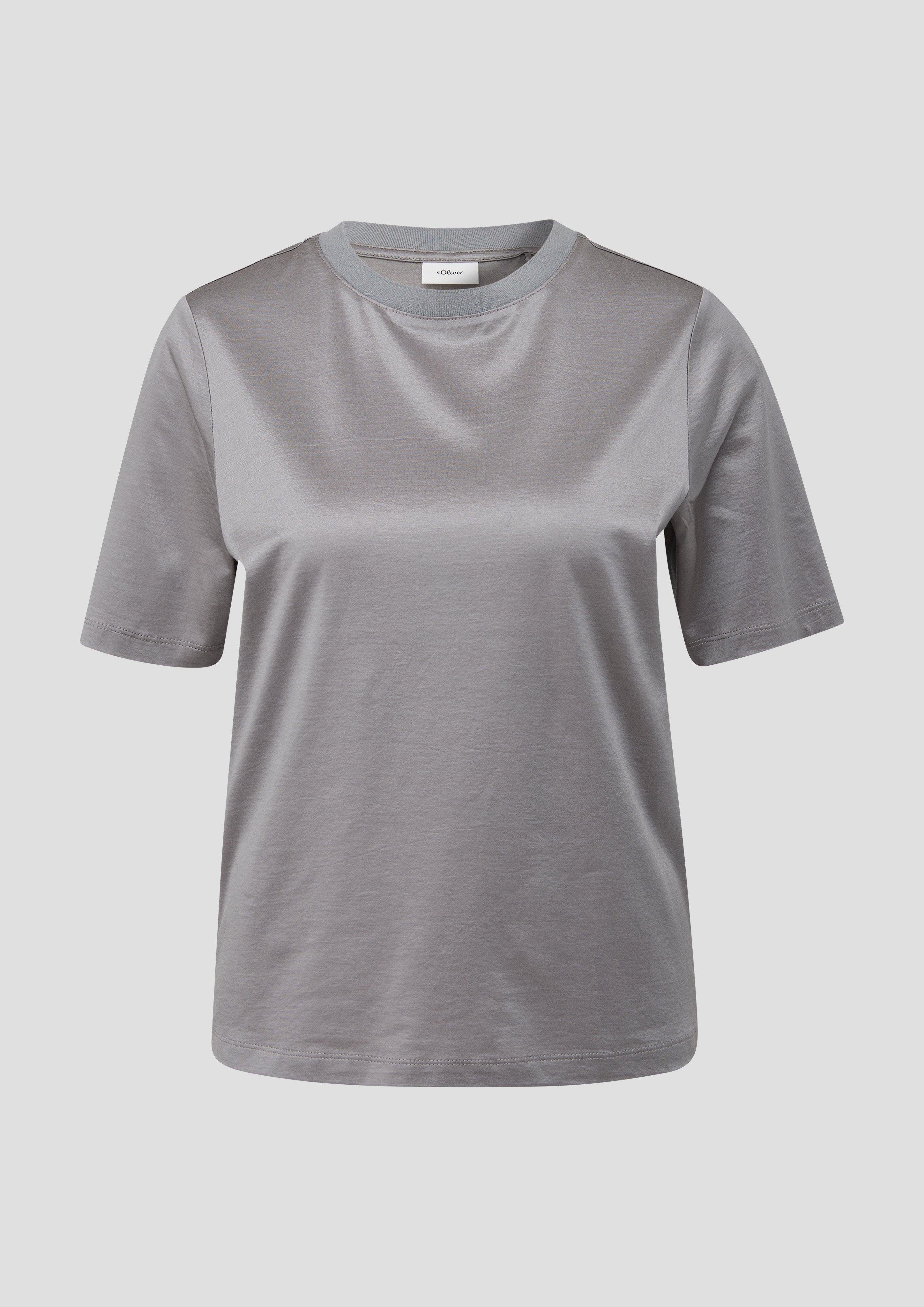 s.Oliver BLACK LABEL Kurzarmshirt aus Viskosemix schimmerndem T-Shirt