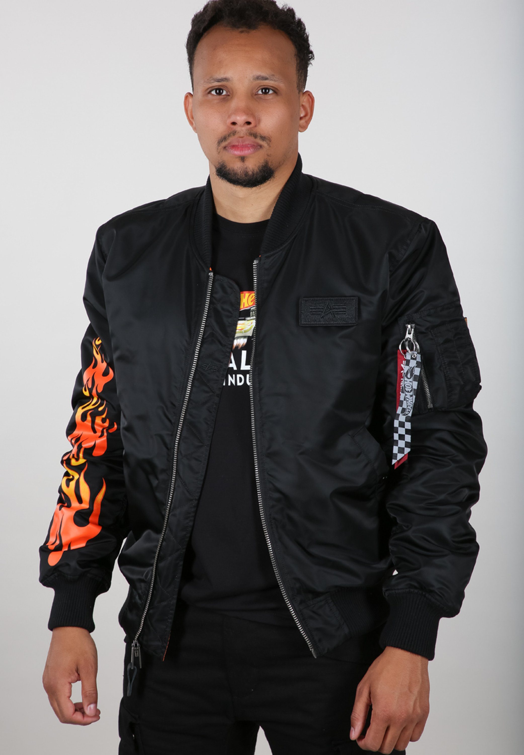 Alpha Industries Kurzjacke, Utility Pocket mit RBF & HotWheels Tag