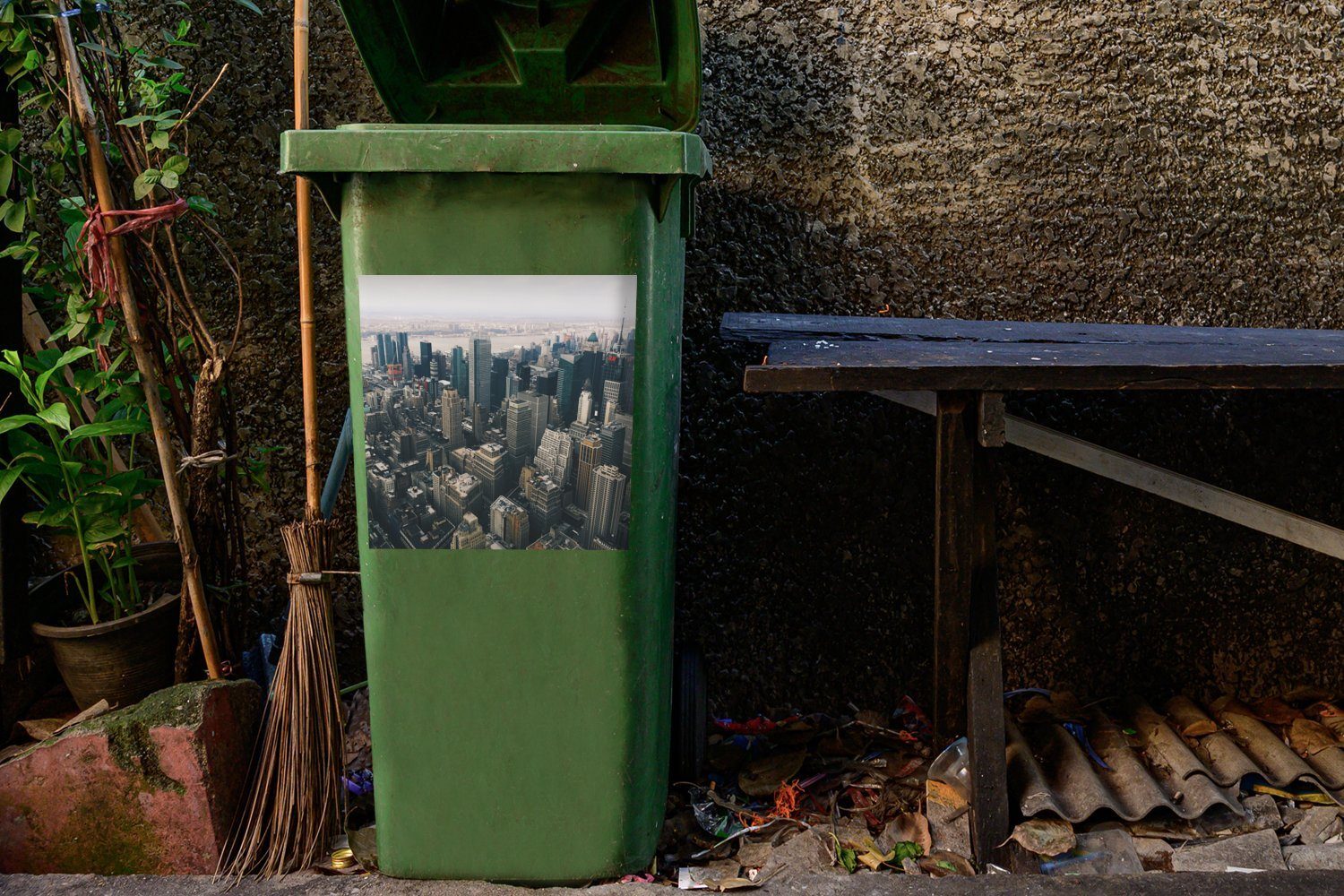 MuchoWow Wandsticker New York Mülleimer-aufkleber, Abfalbehälter - Himmel (1 Container, St), Mülltonne, Architektur Sticker, 