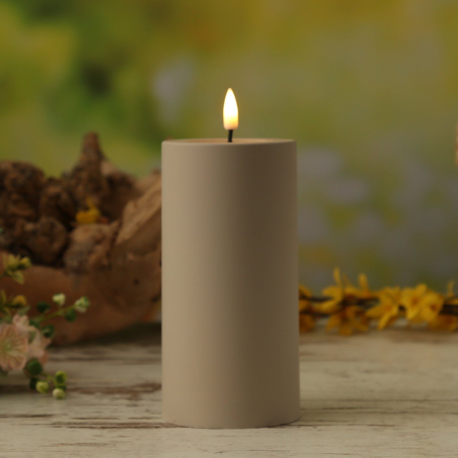 Deluxe Homeart LED-Kerze MIA Deluxe für Außen flackernd H: 15cm D: 7,5cm sa günstig online kaufen