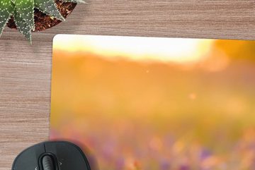 MuchoWow Gaming Mauspad Blumen - Gold - Sonne (1-St), Mousepad mit Rutschfester Unterseite, Gaming, 40x40 cm, XXL, Großes