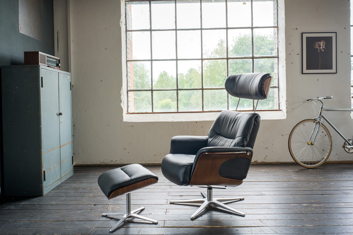 KAWOLA Relaxsessel TOSAR Leder schwarz - Entspannung pur - Komfort Sessel, Drehbar, verstellbare Kopfstütze, Hocker - Bequemer geht's nicht!