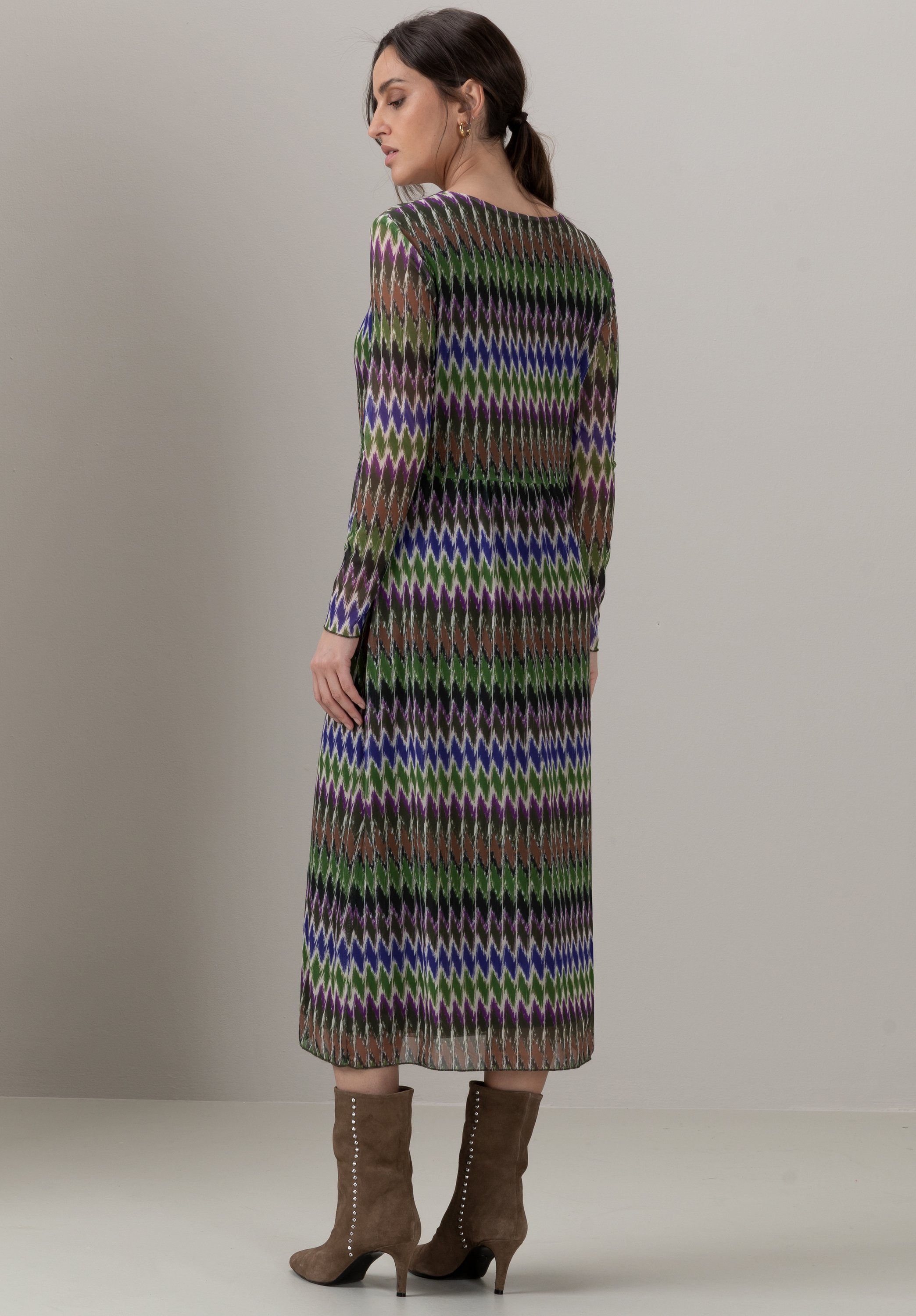 bianca Druckkleid ALDINA in angesagter Midi-Länge und Jersey-Mesh-Mix