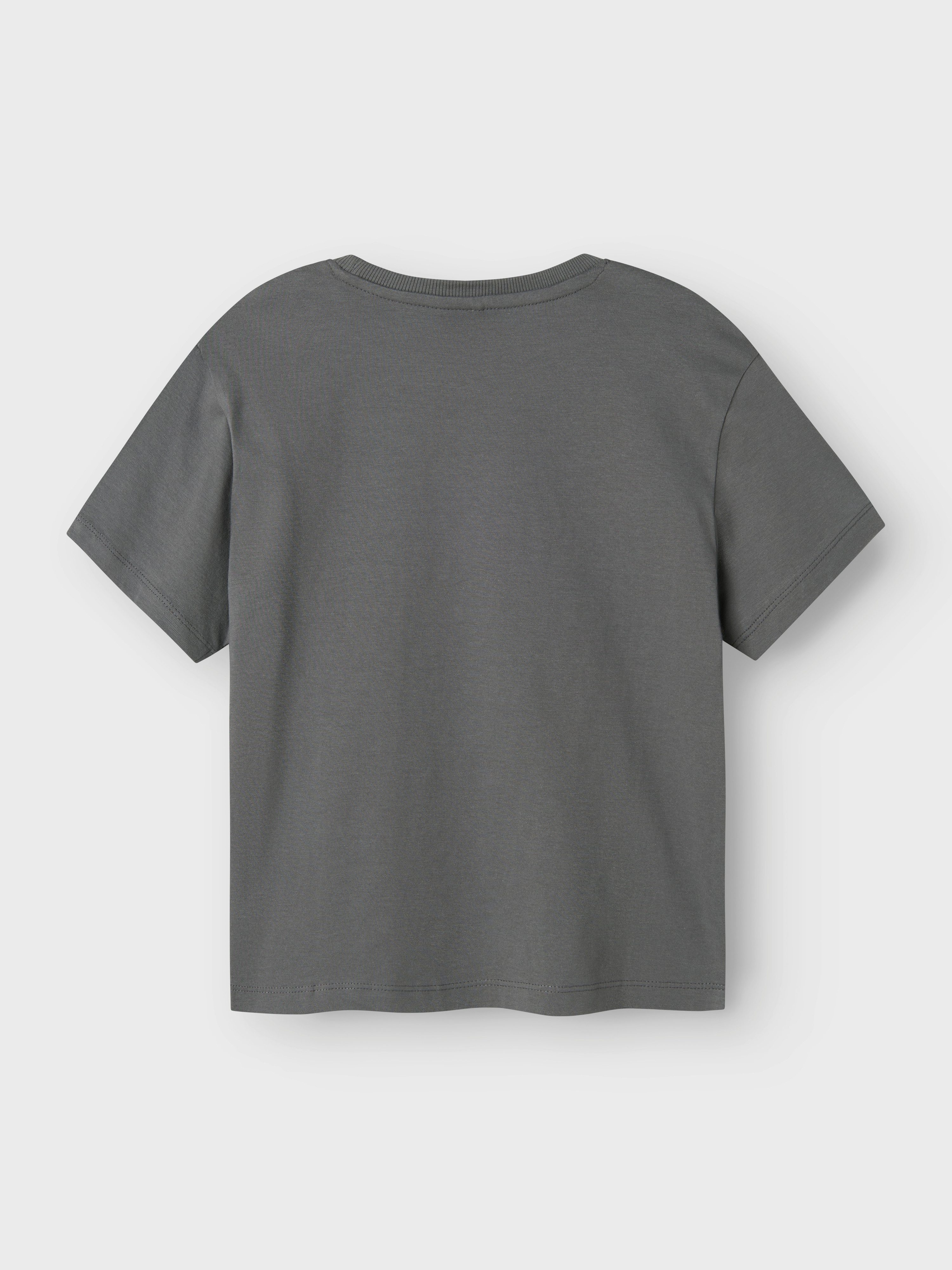 Name It T-Shirt NKMBRODY SS NREG TOP NOOS mit dezentem 3D-Frontmotiv