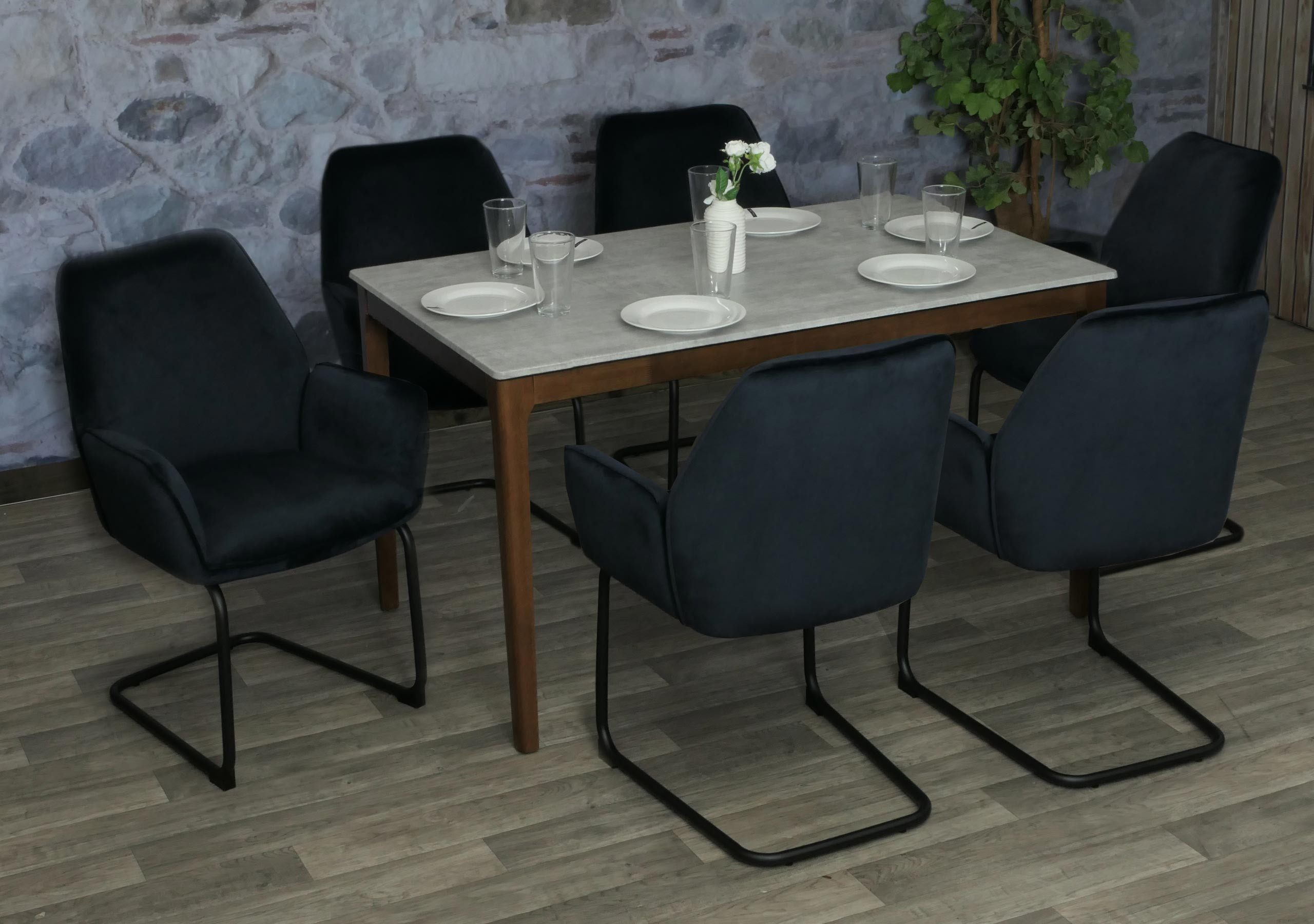 MCW Freischwinger MCW-G67-FS-6 (6er-Set, 6 St), Abgerundete Ecken, Mit Fußbodenschonern