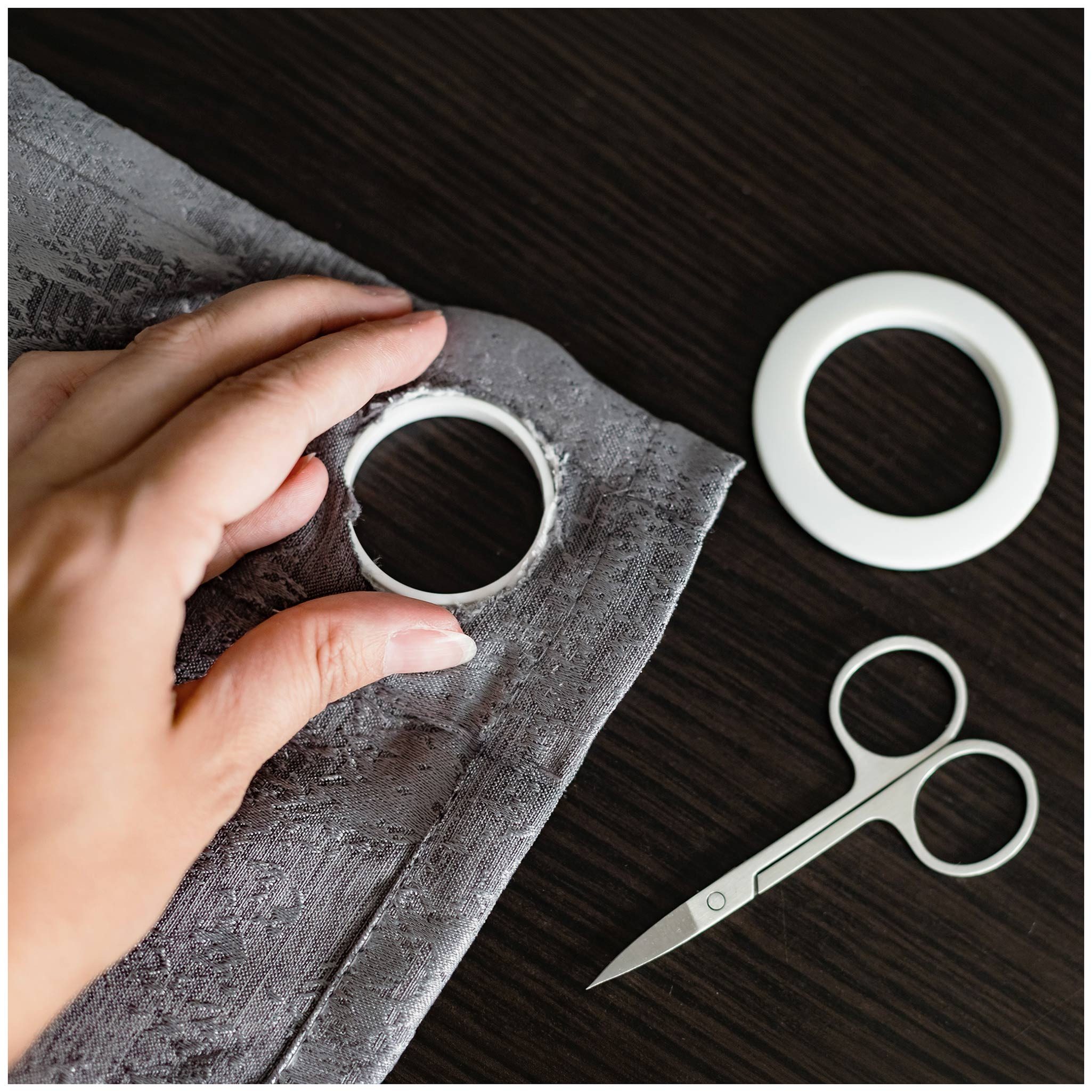 maDDma Stoffösen Stofföse Gardinenringe 10 Stück Ø42 mm Click-Öse Ösenring Gardinenöse, Ideal für klassische Vorhänge, dekorative Schals, leichte Stoffbahnen, Trennvorhänge oder kreative Heimwerkerprojekte wie Raumteiler oder Stoffdekorationen., (10 Stück, 10-St), silber