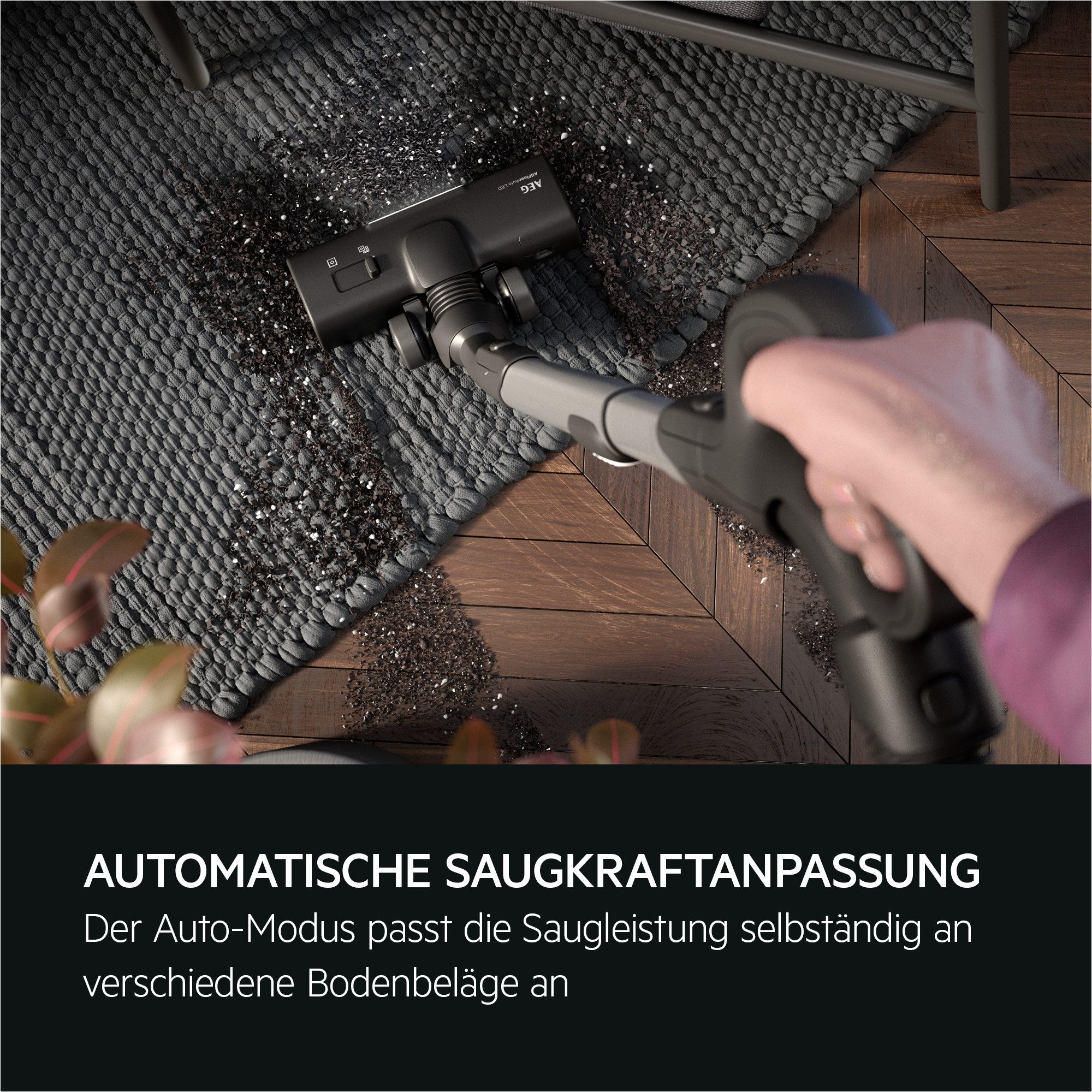 AEG Bodenstaubsauger ULTIMATE 8000, Testsieger Stiftung Warentest, AB81U1SW, 650 W, mit Beutel, Starke Saugkraft, Automodus, inkl. Zusatzdüsen, 48 % Recyclingma – Bild 5 von 5