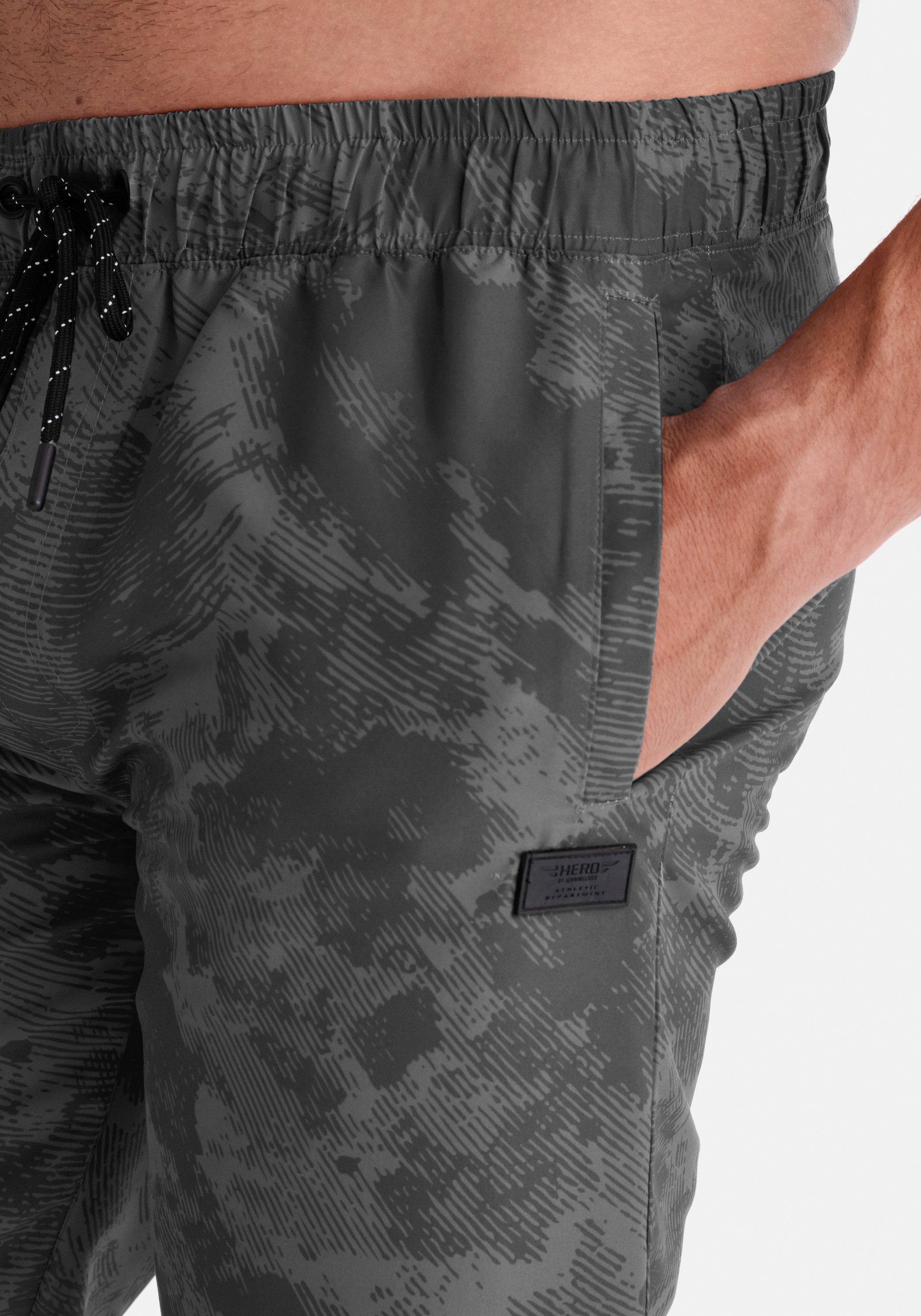 HERO by John Medoox Sporthose NOAH Joggingshorts Sporthose Bequemer Oberschenkel Casual Baumwollmischung für Herren