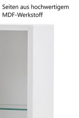 möbelando Spiegelschrank Stockholm Moderner Spiegelschrank, Korpus aus MDF in Weiß Matt mit 3 Spiegeltüren und 6 Glaseinlegeböden, inkl. 1 LED-Aufbauleuchte, Trafobox, Schalter und Steckdose. Breite 80 cm, Höhe 64 cm, Tiefe 20 cm