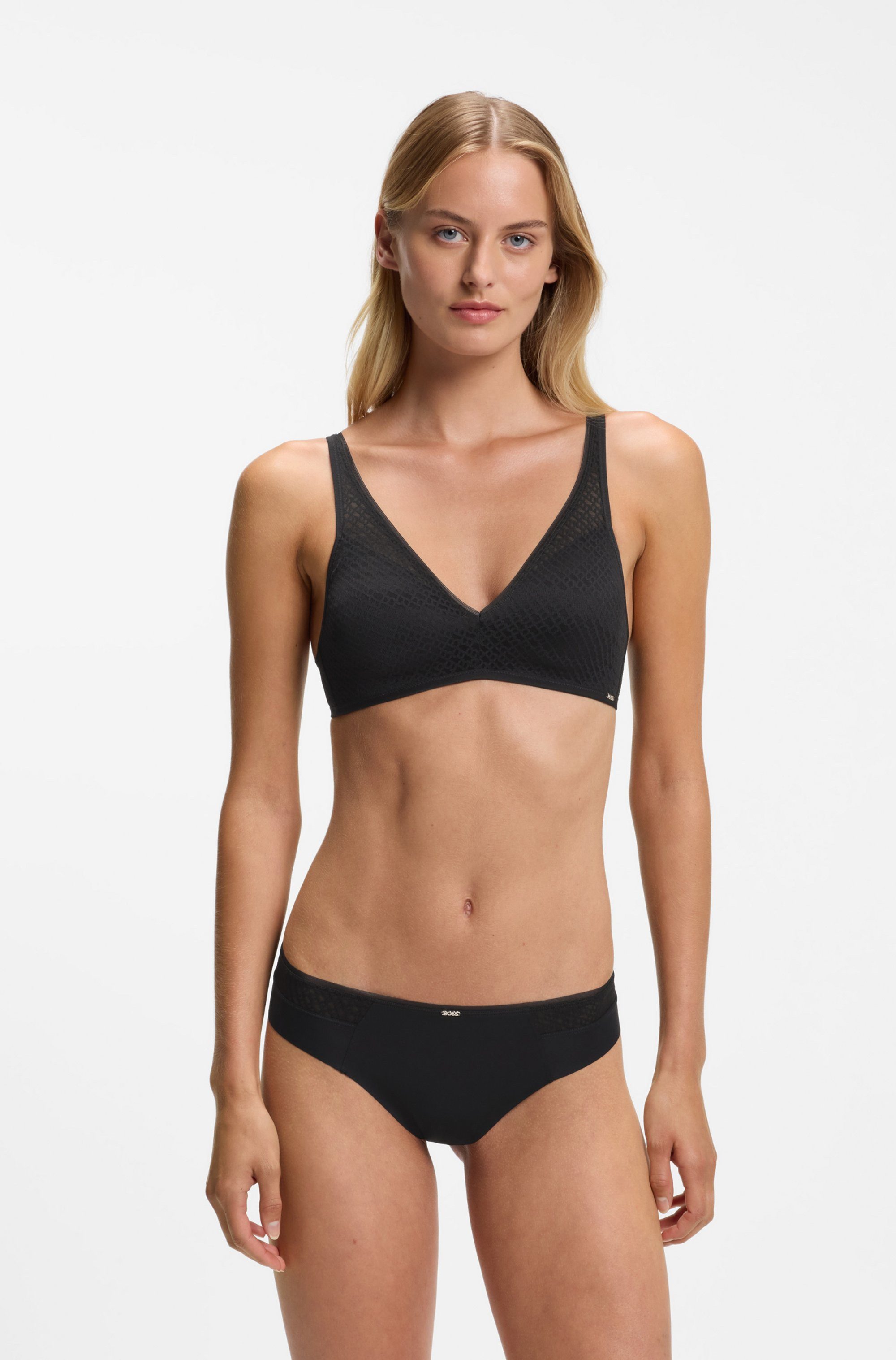 BOSS Bralette-BH PADDED SOFT_B LACE aus super softer Spitze mit goldener Plakette