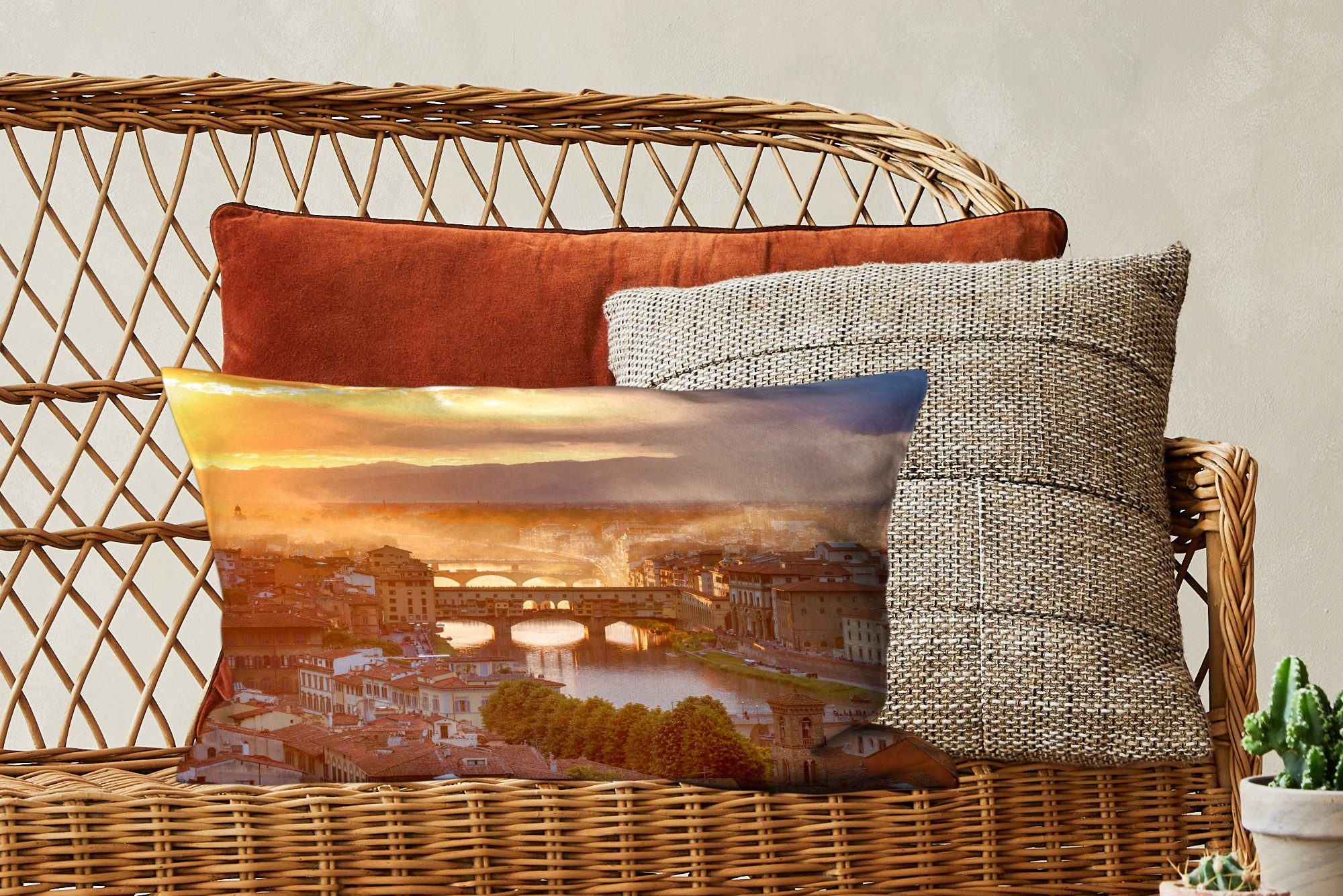 MuchoWow Florenz Schlafzimmer - Dekokissen Brücke mit - Licht, Füllung, Dekoration, Zierkissen, Dekokissen Wohzimmer