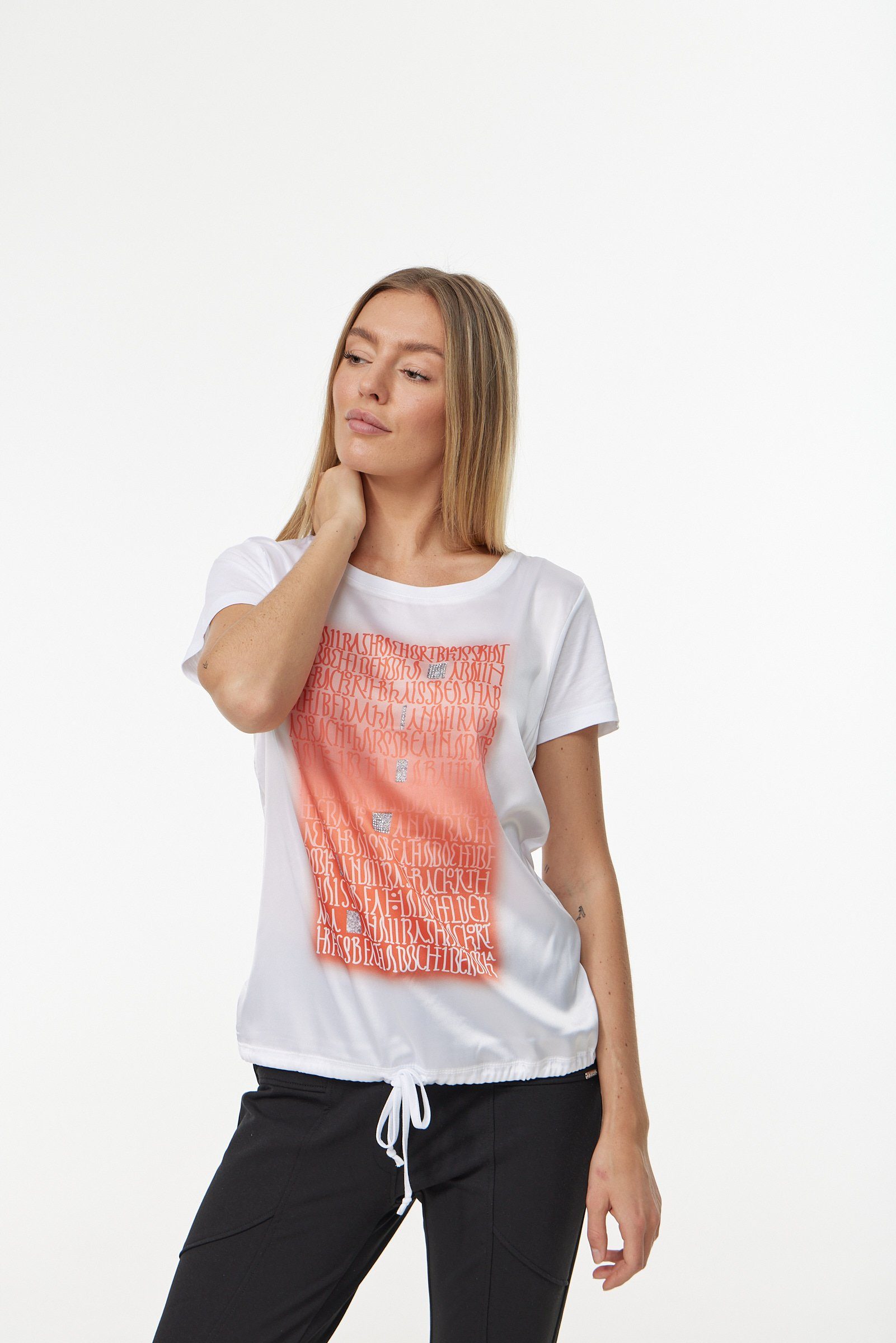 Decay T-Shirt mit tollem Frontprint, Vielseitiger Allrounder vor allem an  warmen Sommertagen