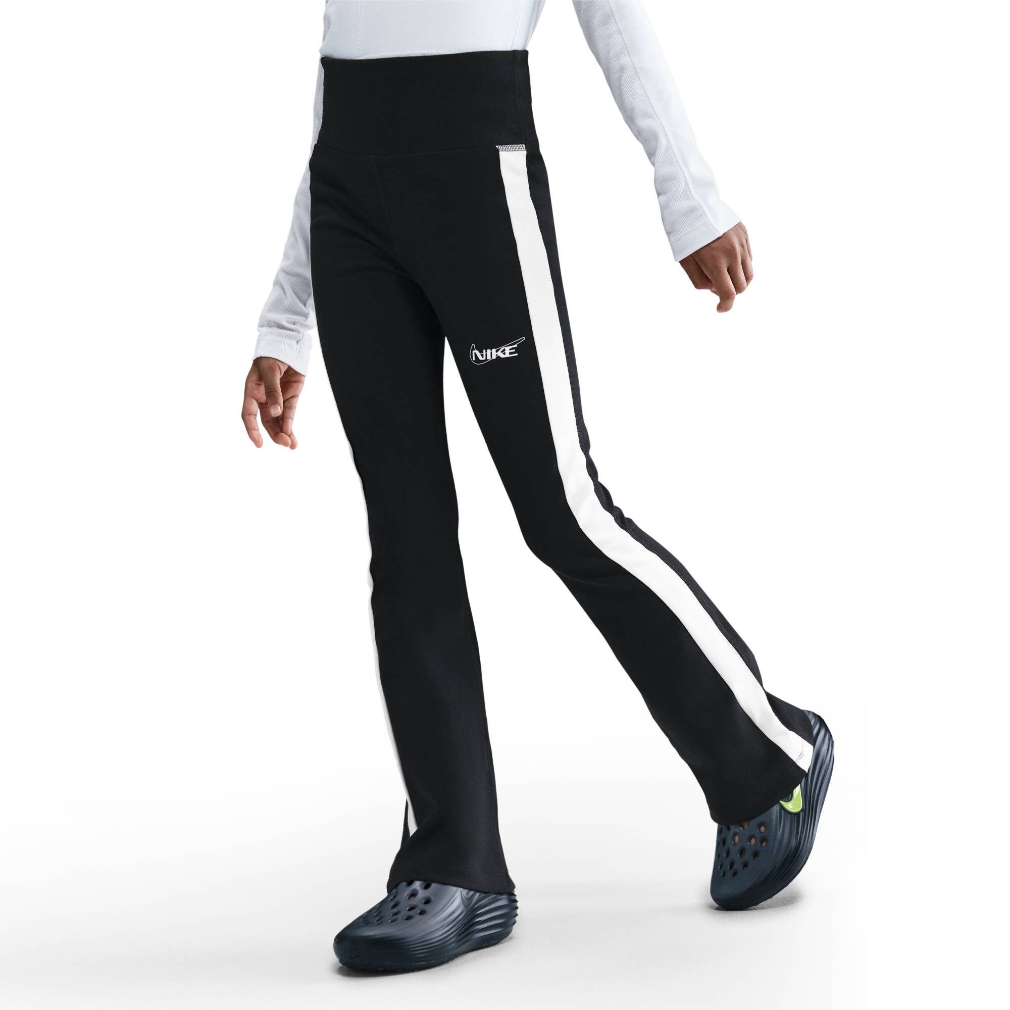 Nike Sportswear Шорты G NSW CLSSC TGHT FLARE GX STAR