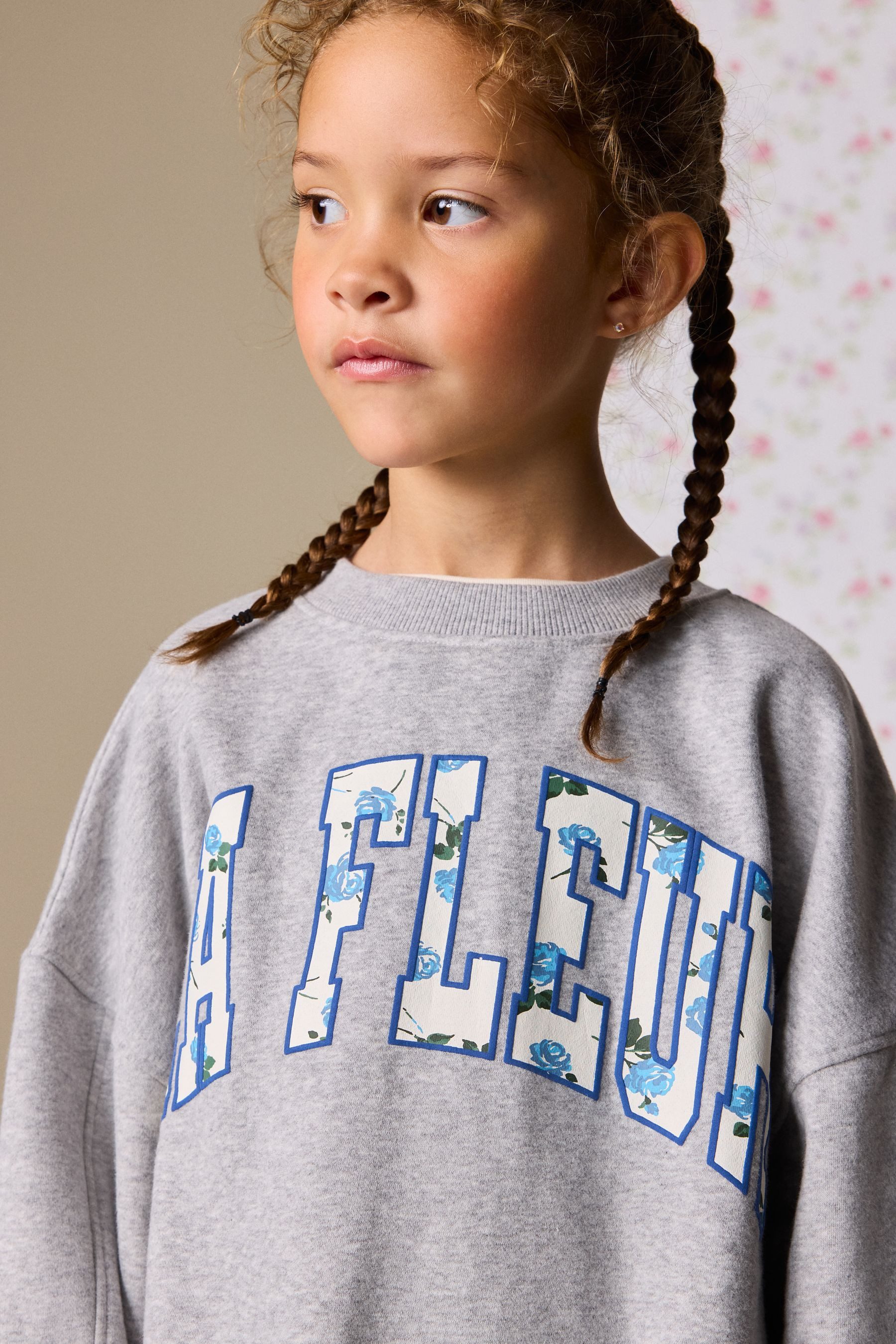 Next Top & Leggings Sweatshirt und ausgestellte Leggings im Set (2-tlg)