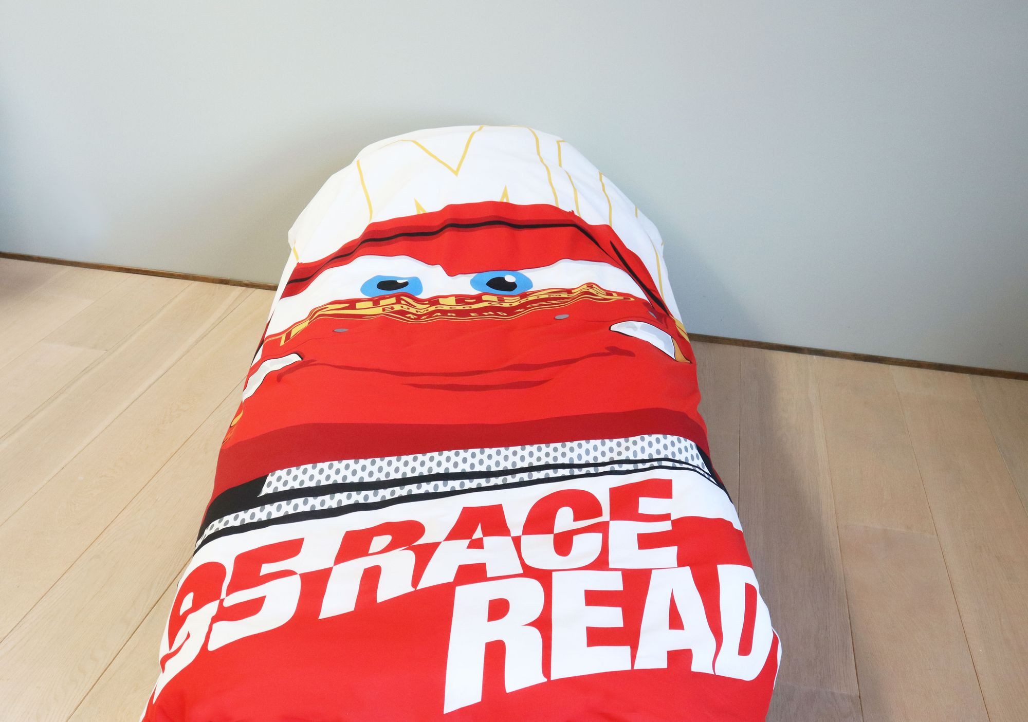 BrandMac Kinderbettwäsche Disney Pixar Cars Bettwäsche Set Lightning McQueen 135x200cm 80x80cm, 1 teilig, Langlebig