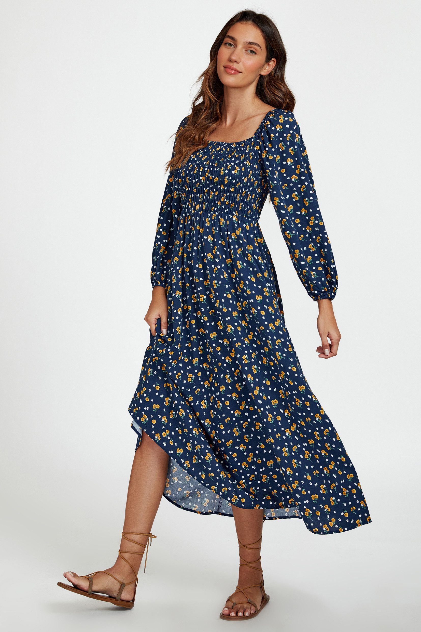 FS Collection Midikleid Damen Midikleid Print eckiger Ausschnitt gerafft Viskose Sommerkleid (Einheitsgröße: XS (EU:36 / UK:8) · S (EU:38 / UK:10) · M (EU:40 / UK:12) · L (EU:42 / UK:14) · XL (EU:44 / UK:16), 2 Farben : Weiß Floral und Marineblau Floral) 100% Viskose – weich, angenehm auf der Haut und fließender Fall.