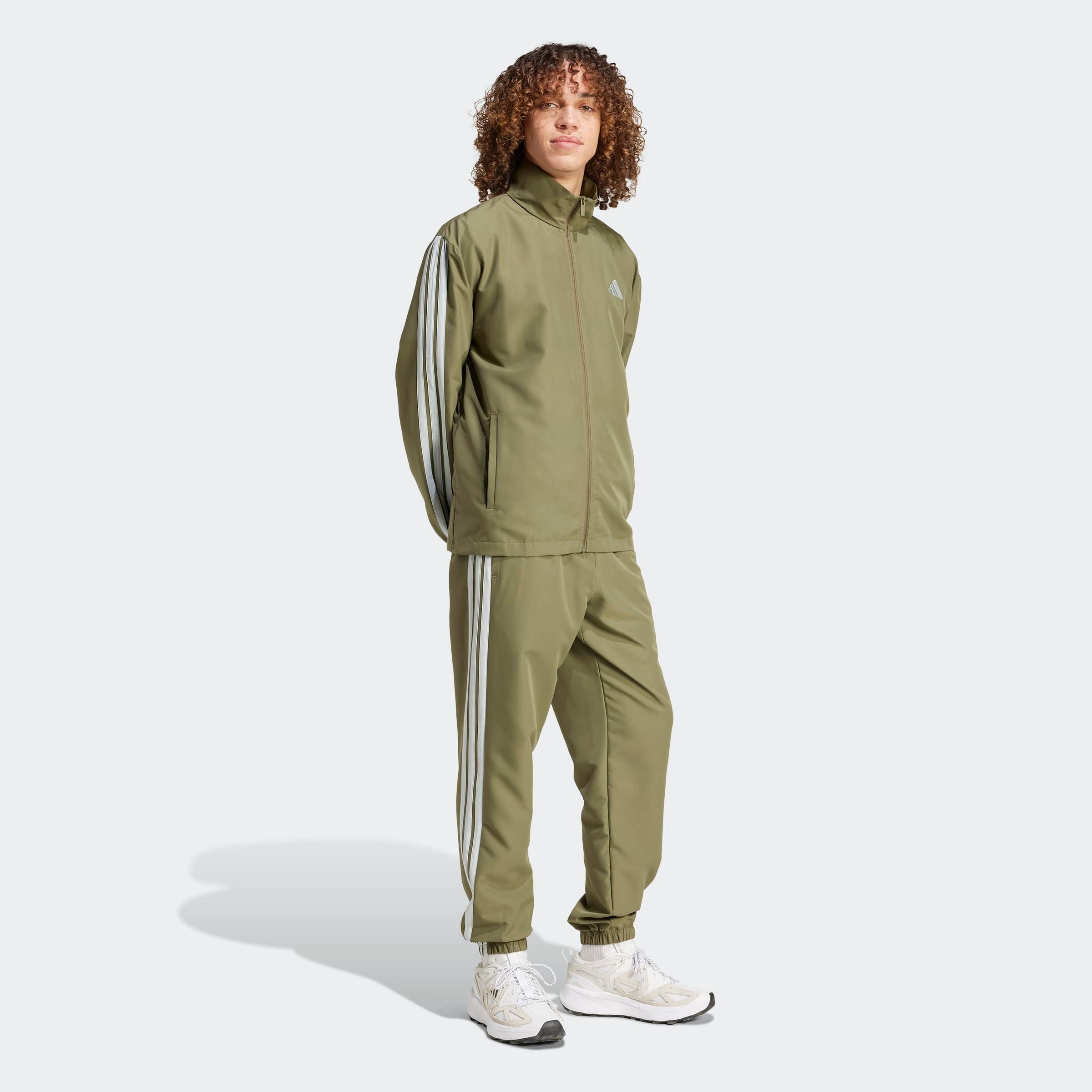 adidas Sportswear Trainingsanzug M 3S WV TT TS (2-tlg), zweiteiliges Set, aus Polyester, mit durchgehendem Reißverschluss