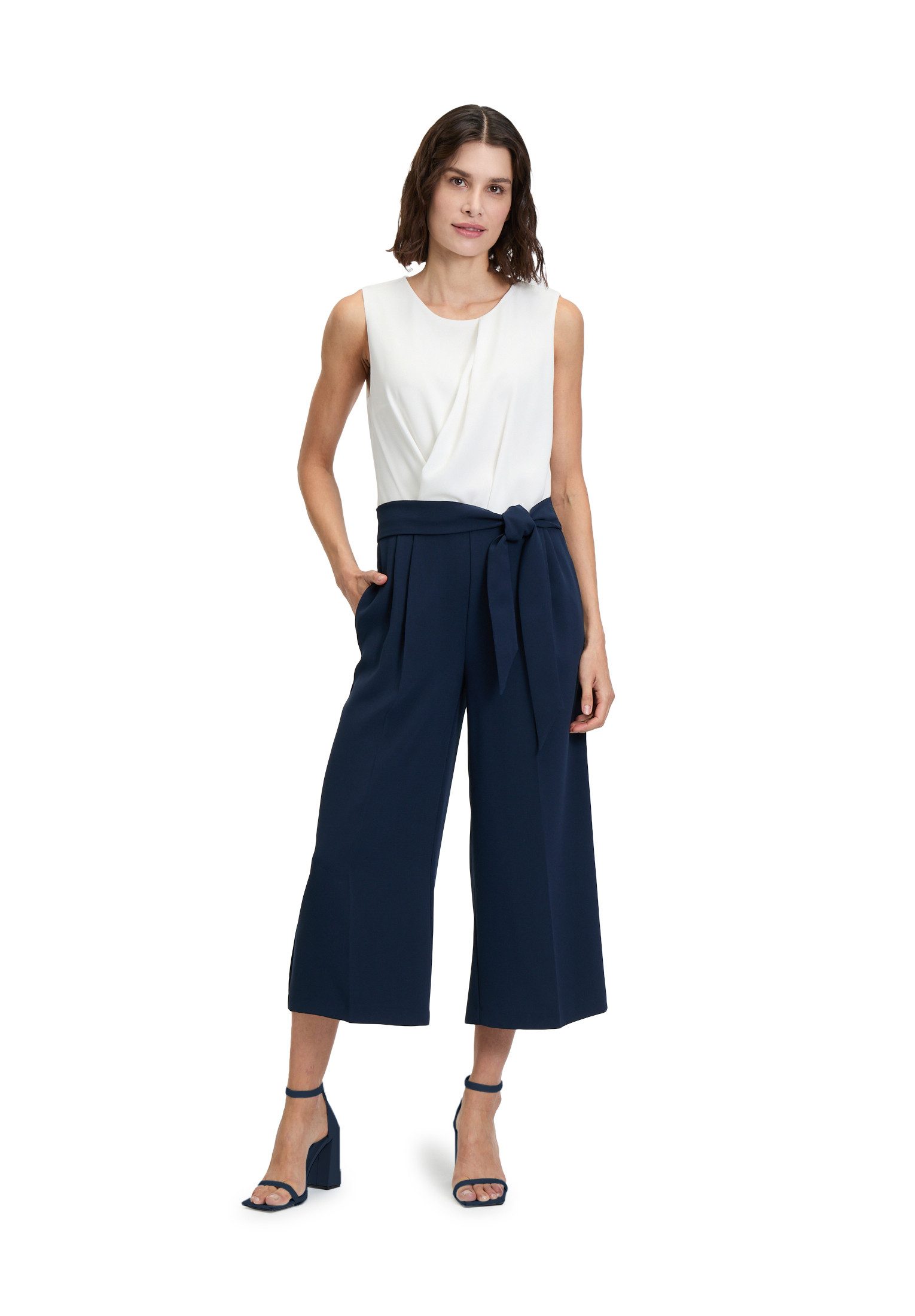 Betty&Co Overall "Damen Jumpsuit ohne Arm" 1 Stk. tlg. Falten günstig online kaufen