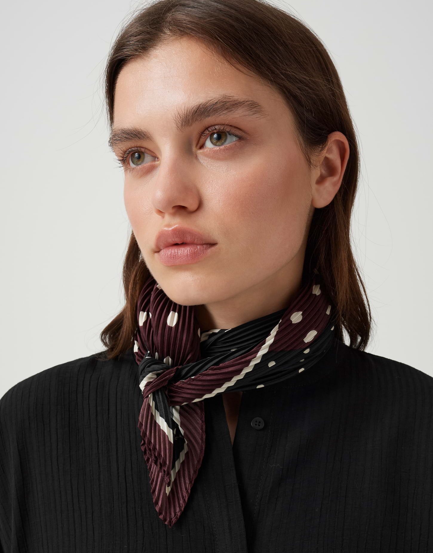 OPUS Halstuch Plissiertes Satintuch mit Polka Dot Print, Vielseitig kombinierbar für casual Looks