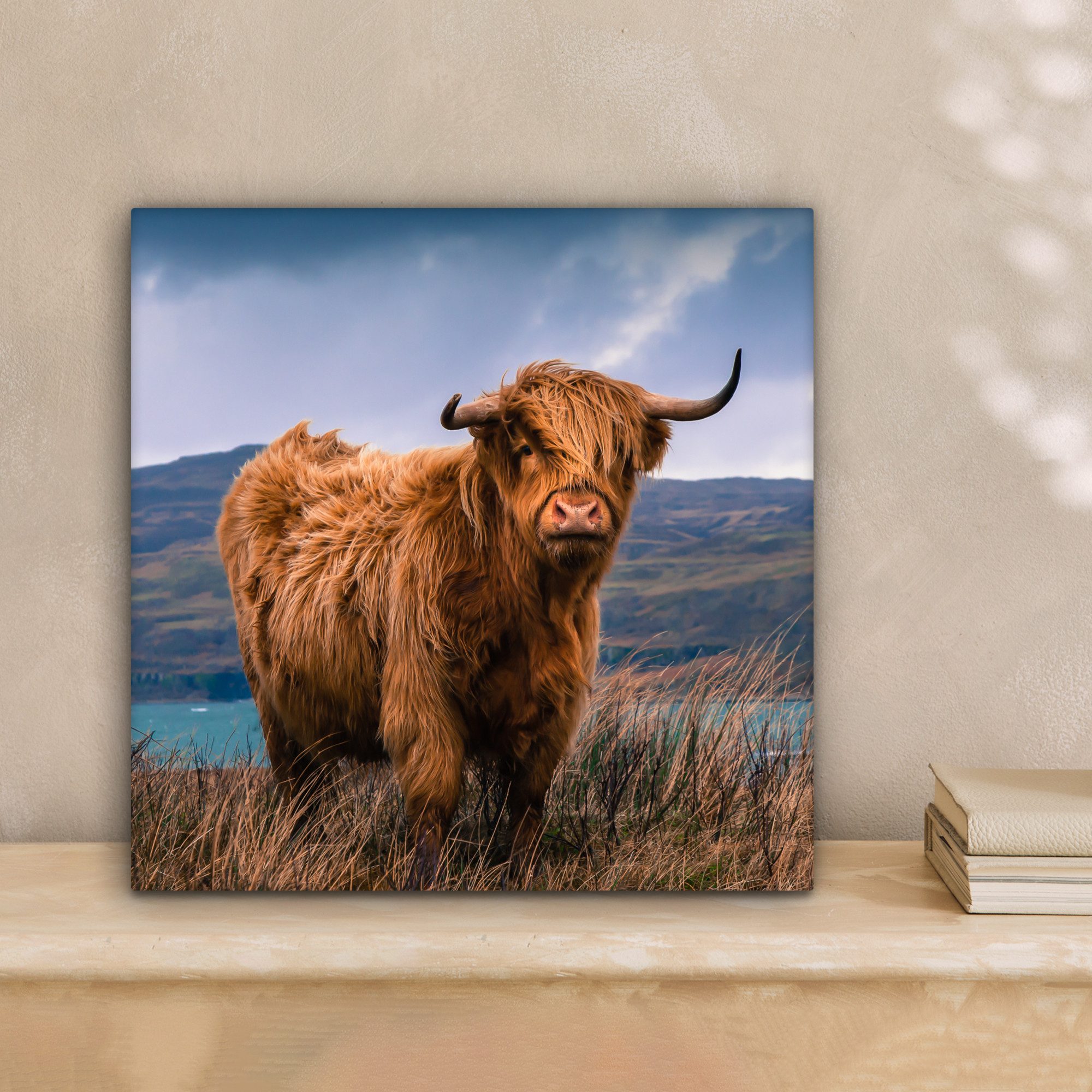 OneMillionCanvasses® Leinwandbild Schottischer Highlander - Berg - Wasser - günstig online kaufen