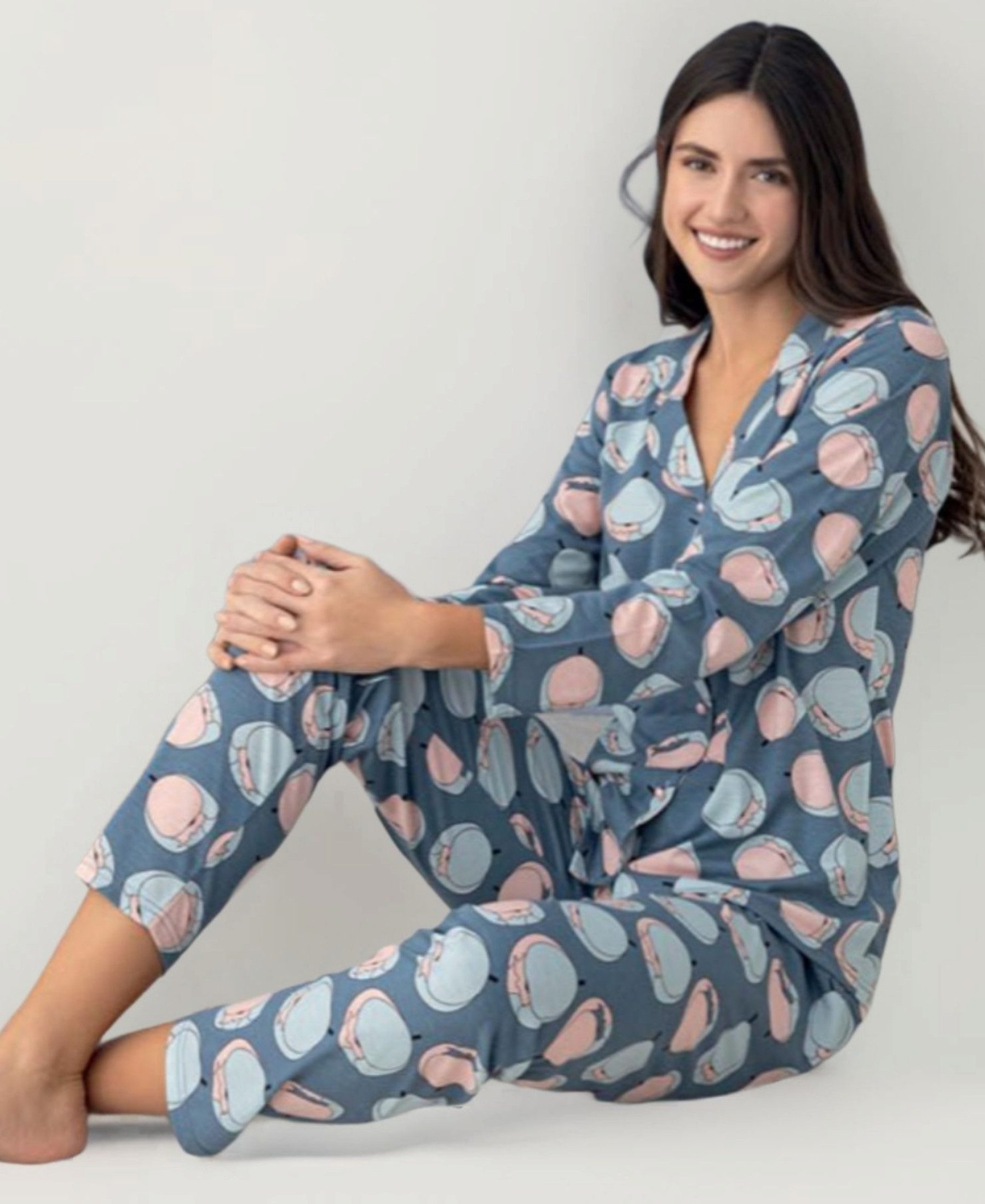 fashionshowcase Pyjama Damen – Schlafanzug Weiches Jersey mit Knopfleiste verschiedene Motive (2-teiliges Set Oberteil & Hose) modernes Design, atmungsaktiv, für jede Jahreszeit geeignet