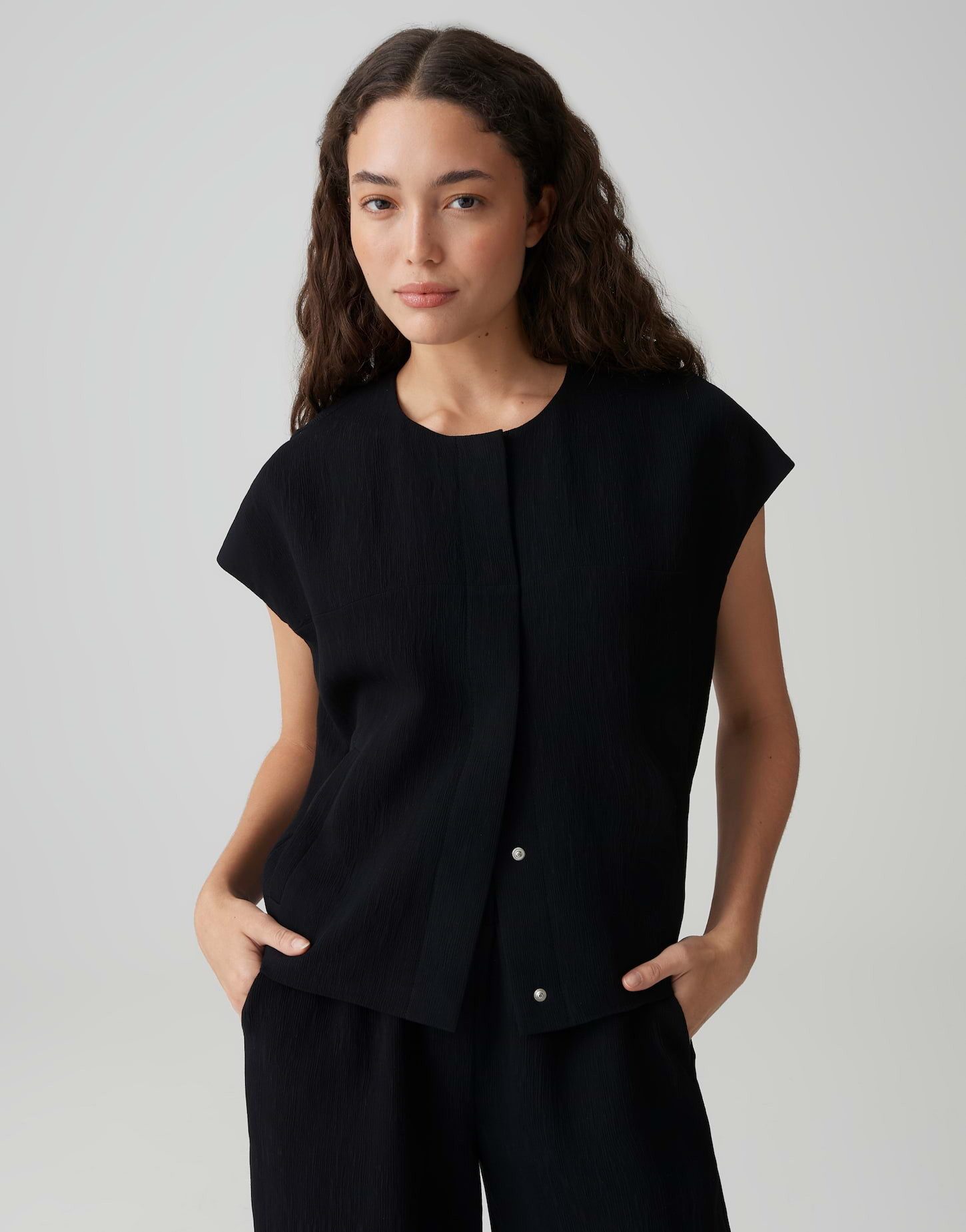 OPUS PANTS Anzugweste Wenali aus Webware in ovalem Schnitt Überschnittene Schulter für einen modernen Layering Look