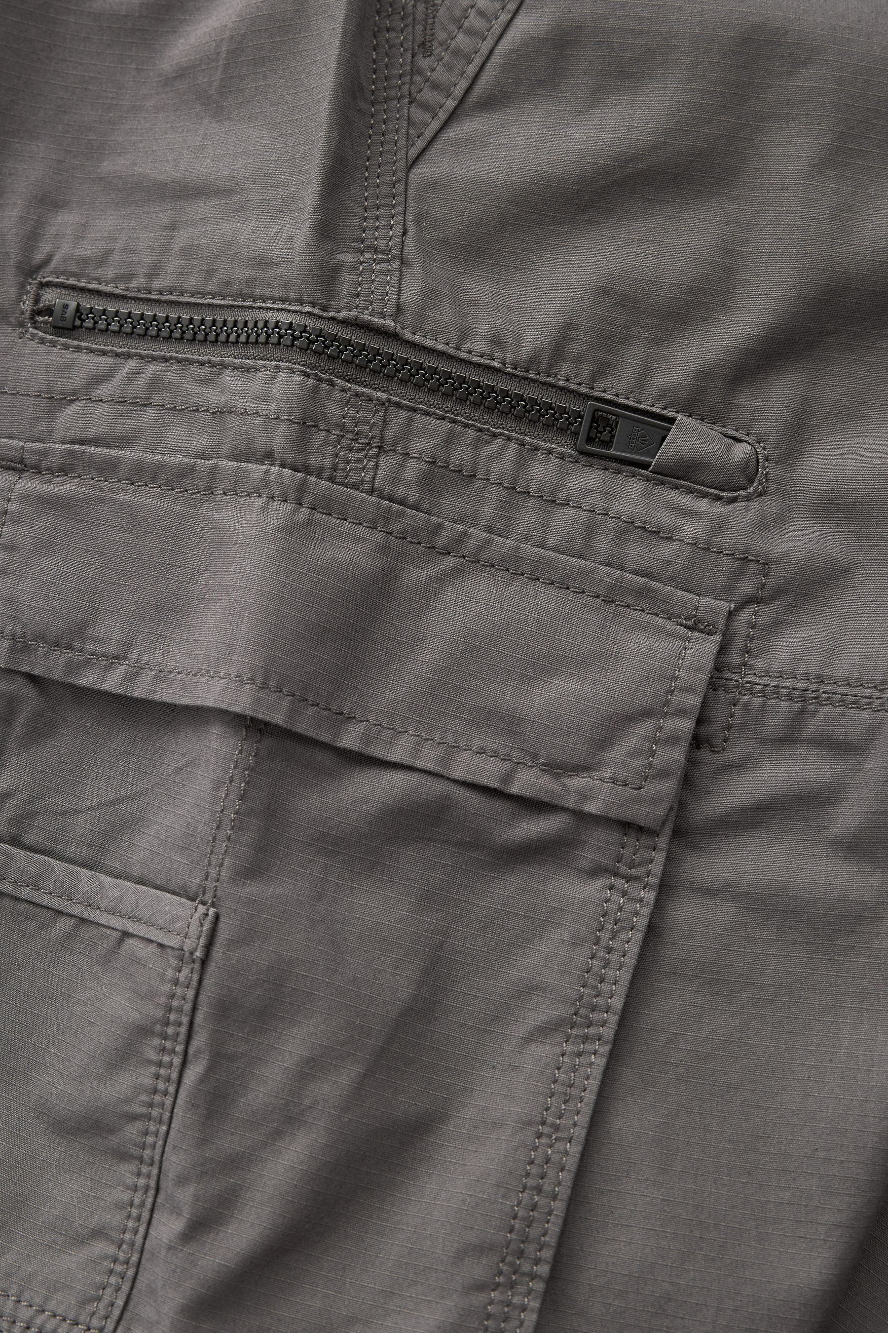 mit (2-tlg) Next Cargoshorts Cargoshorts Charcoal Gürtel Grey