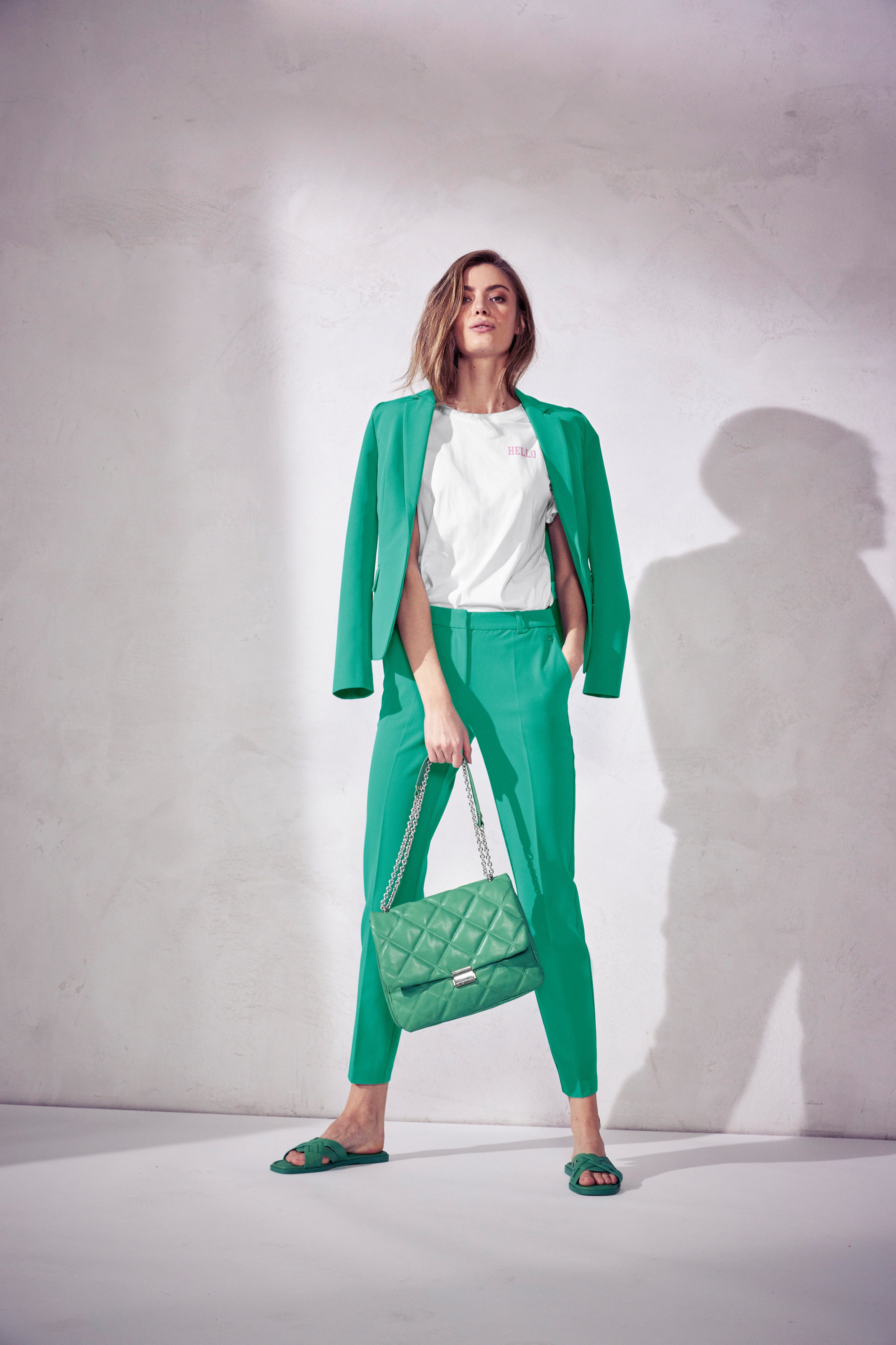Trendfarben Tamaris Anzughose Material') grün nachhaltigem in aus (Hose