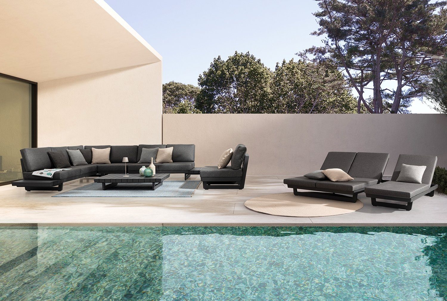 Bizzotto Gartentisch INFINITY, 126 x 74 cm, Aluminium, Anthrazit, Loungetisch, Höhe 24 cm, Witterungsbeständig