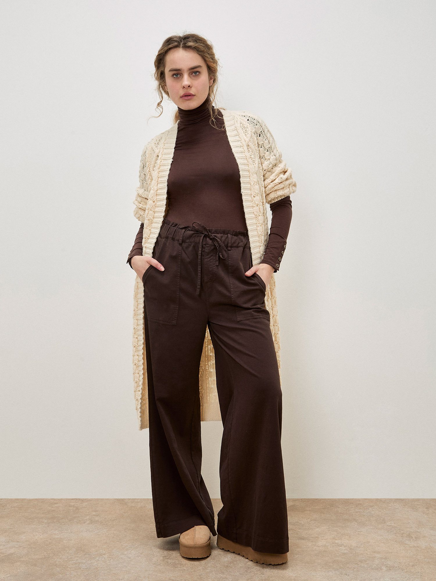 Apricot Stoffhose Leichte Hose mit praktischen Taschen