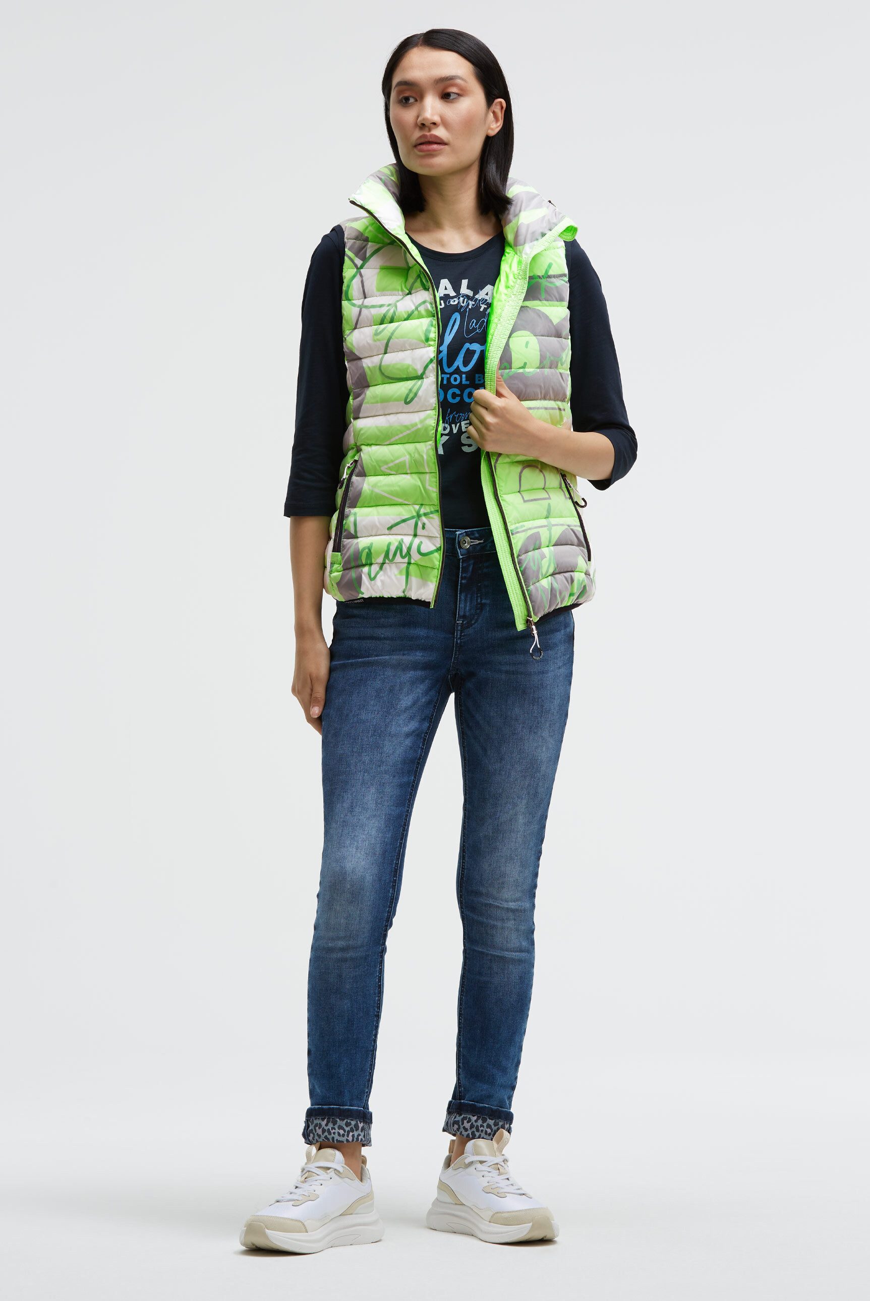 SOCCX Steppweste mit integrierter Kapuze im Stehkragen