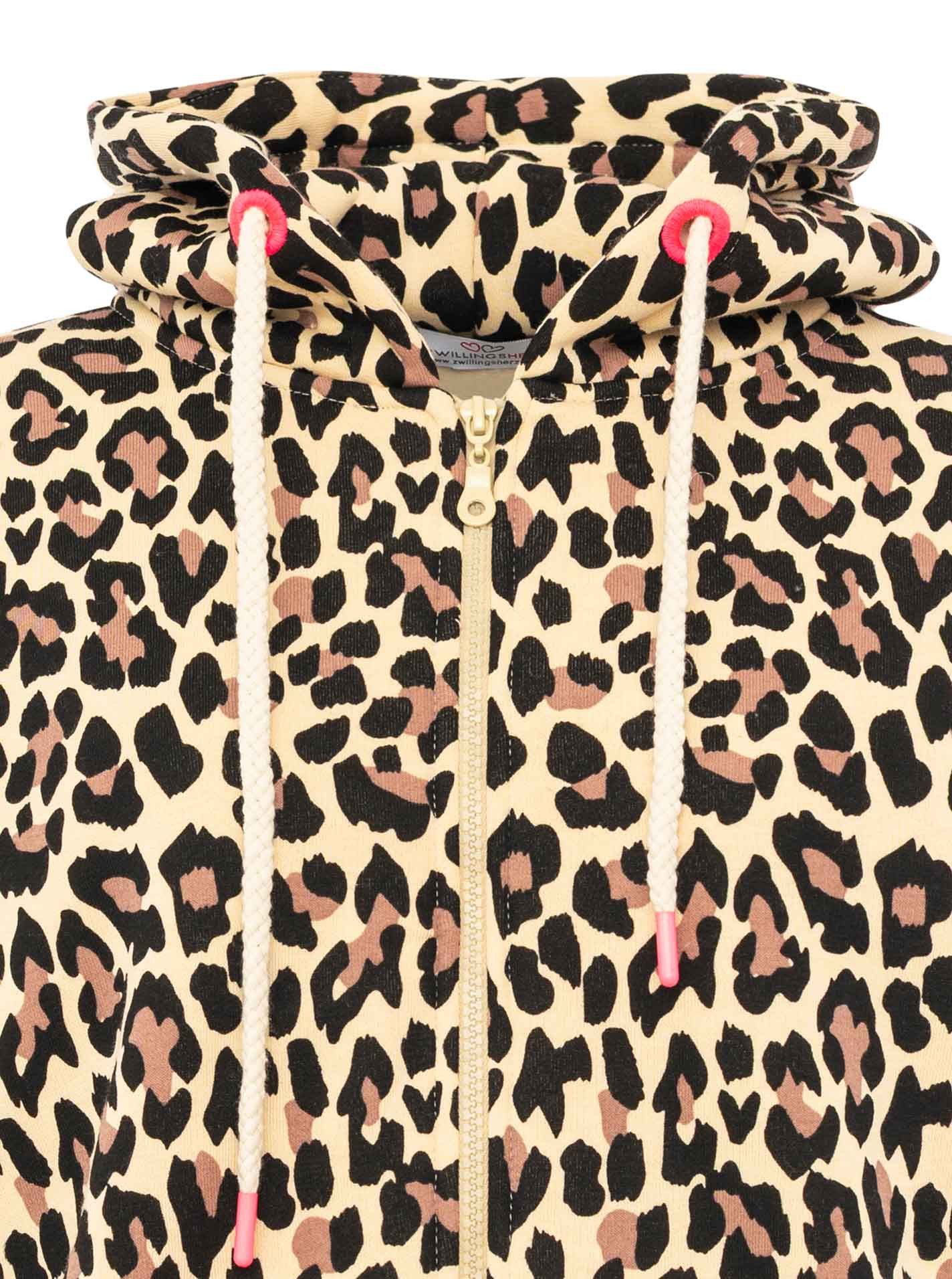 Zwillingsherz Kapuzensweatjacke "WILD WILD" Leomuster, Kapuze mit Kordel, Bündchen mit WILD Print, Zipper – Bild 5 von 5