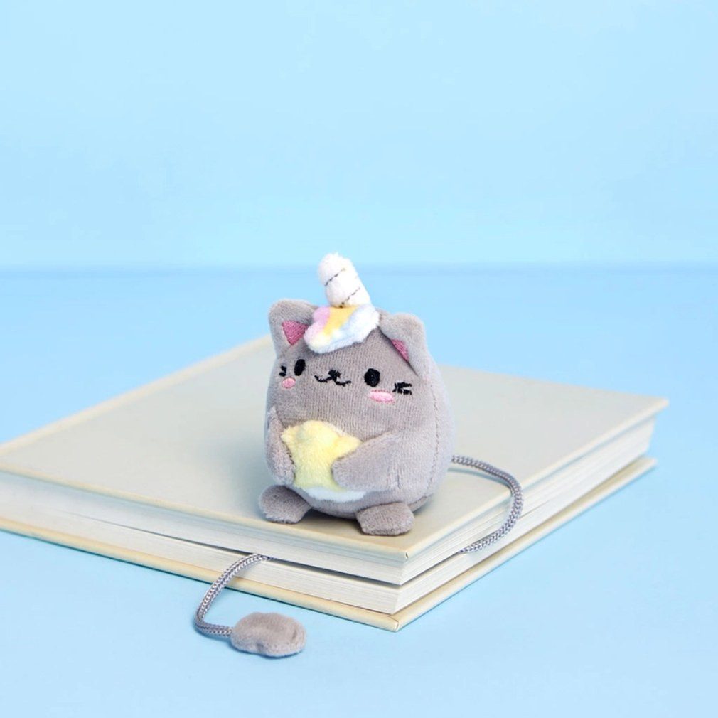 Balvi Lesezeichen Fluffy Kawaii Katze Plüsch-Lesezeichen – Graue Katze mit Einhorn-Horn