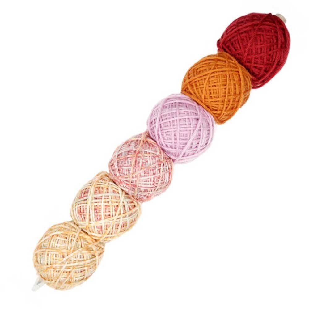 Mondial Arte Wolle Set mit Farbverlauf zum Stricken und Häkeln Häkelwolle, 400,00 m (Strickgarn, Handstrickgarn, Strickwolle, Farbverlaufswolle), 6x30g Bälle auf einem dicken DIY Bleistift