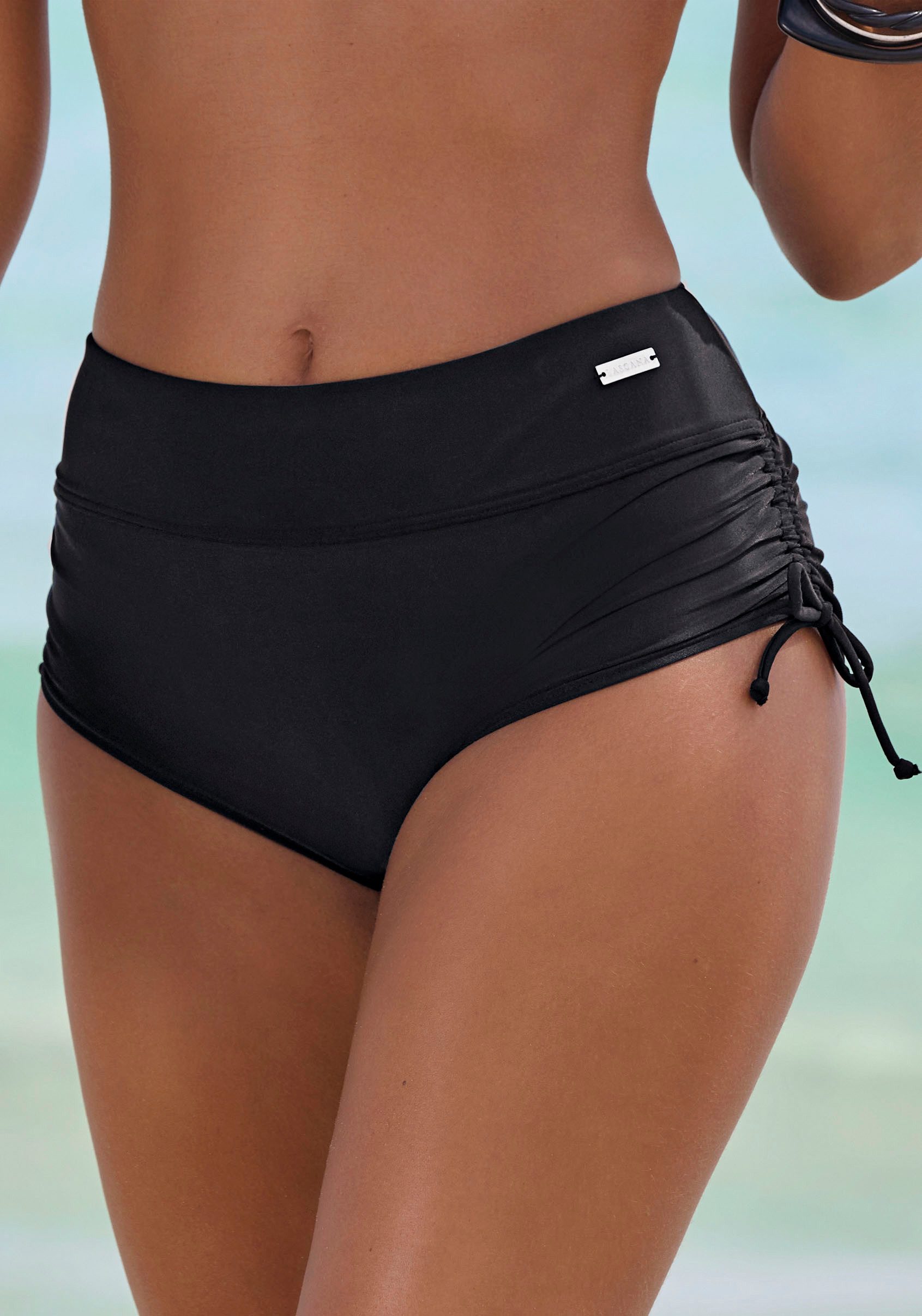 LASCANA Bikini-Hotpants mit seitlicher Raffung