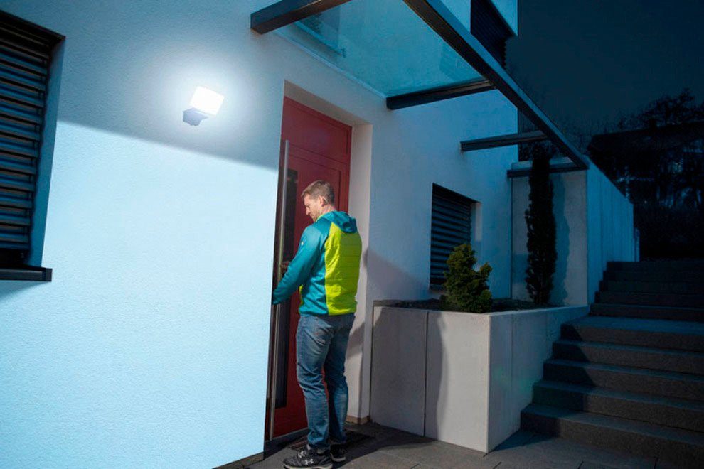 Brennenstuhl LED Außen-Wandleuchte WF 2050, - einstellbar Home, kaltweiß, Timerfunktion, App über fest LED warmweiß Smart integriert, Lichtfunktionen diverse