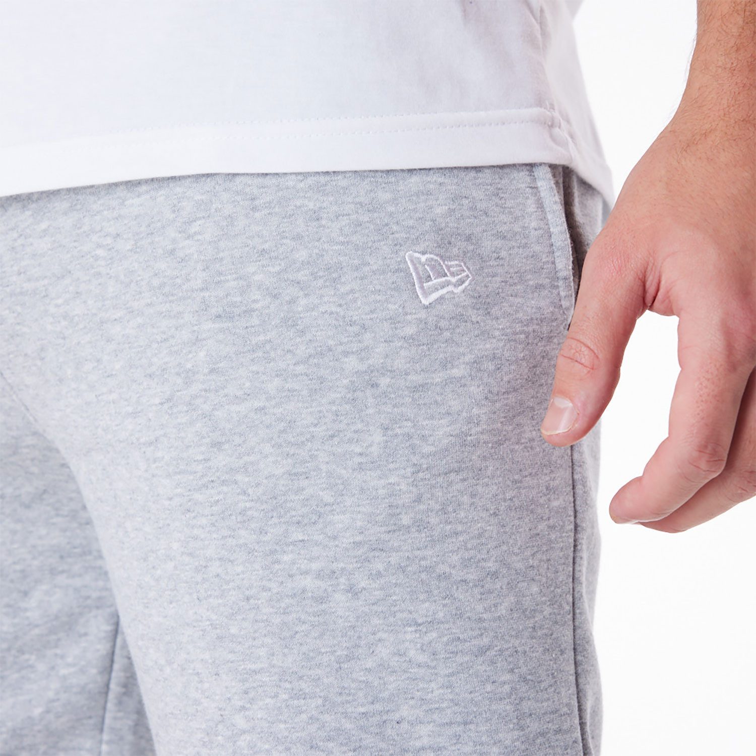 New Era Jogger Pants NE ESSENTLS JOGGER NEWERA HGRWHI