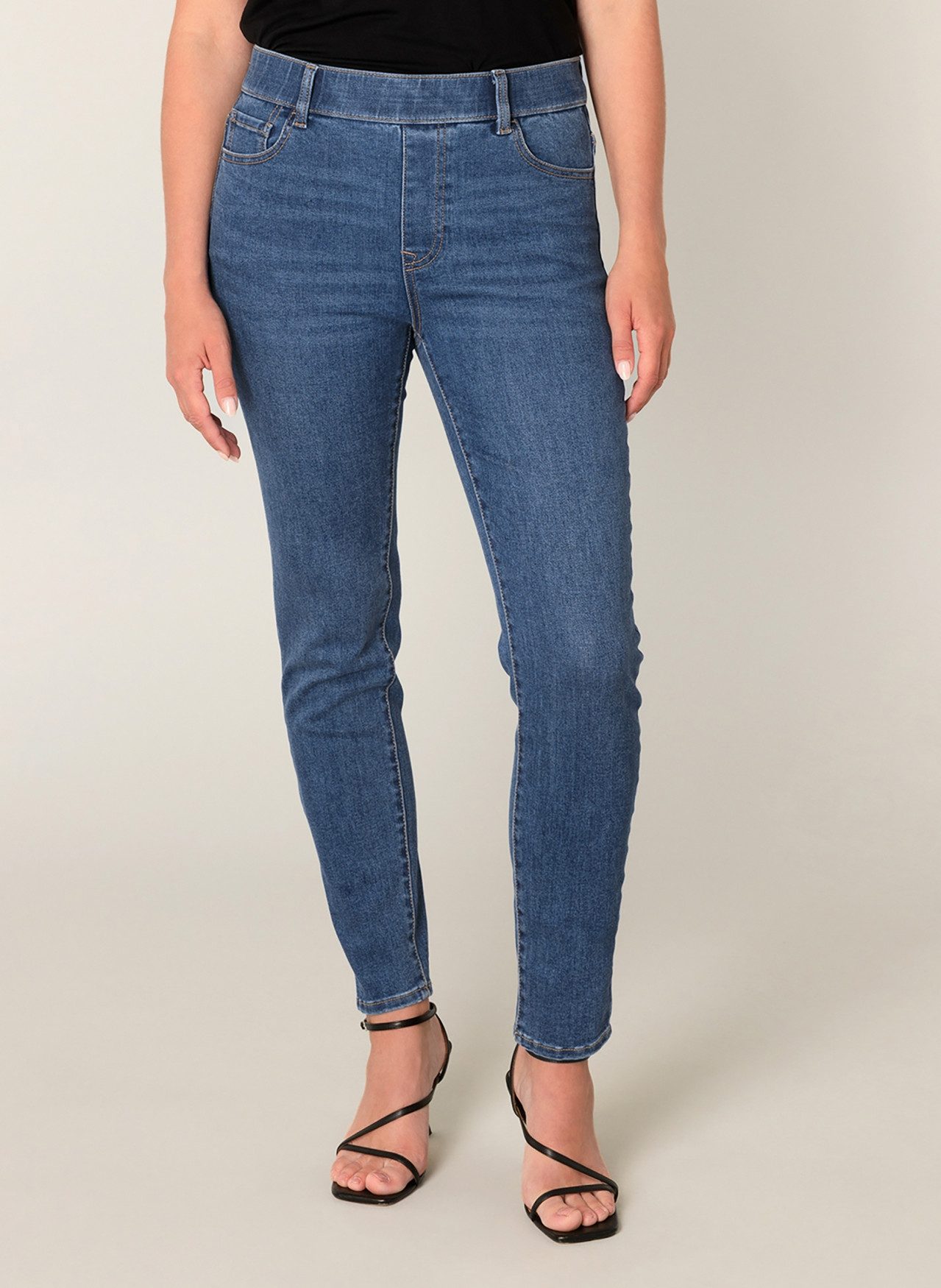 Base Level Jeggings Anabel in blauer Waschung und mit Stretch