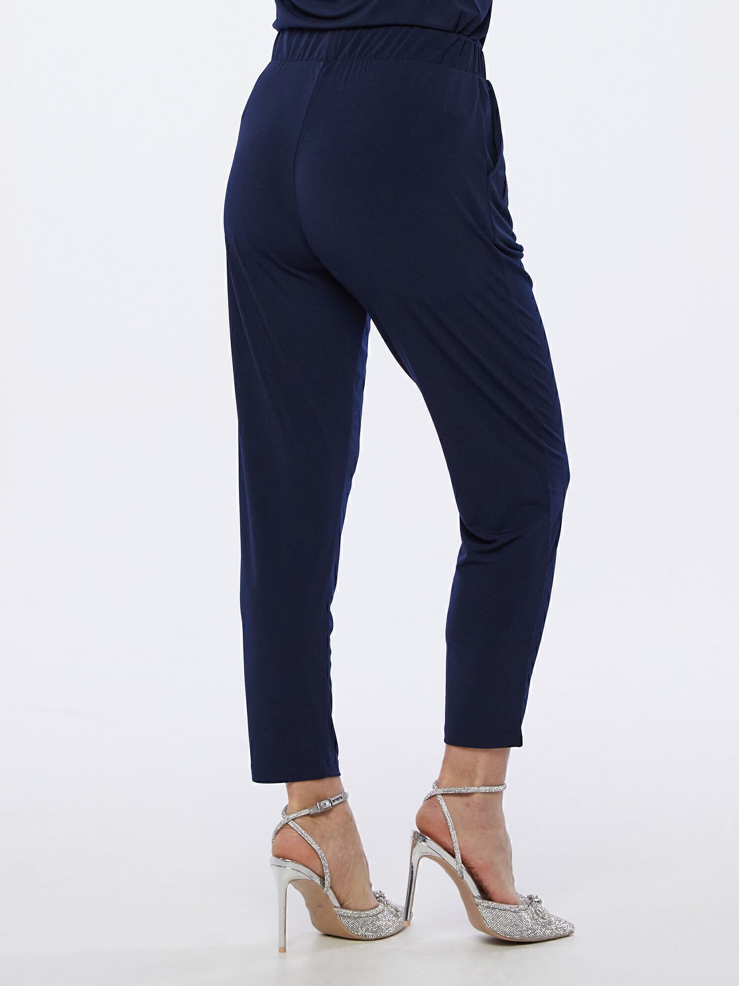 Sarah Kern Jogger Pants Sweathose Figurumspielend günstig online kaufen