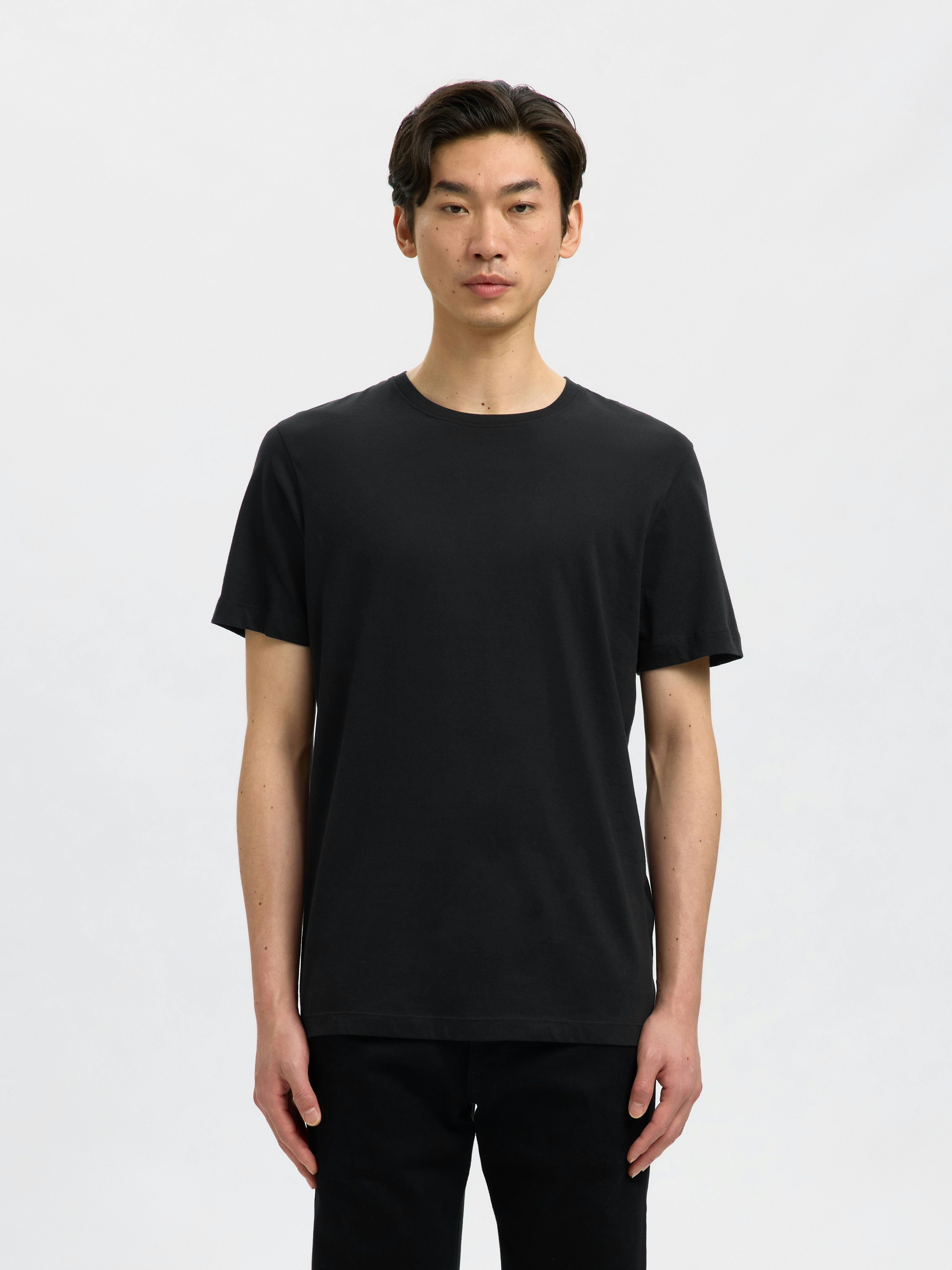 Selected Rundhalsshirt SLHCORMAC SS O-NECK TEE 3-PACK NOOS (Packung, 3-tlg) Baumwolle, normal geschnitten, 3-er Pack