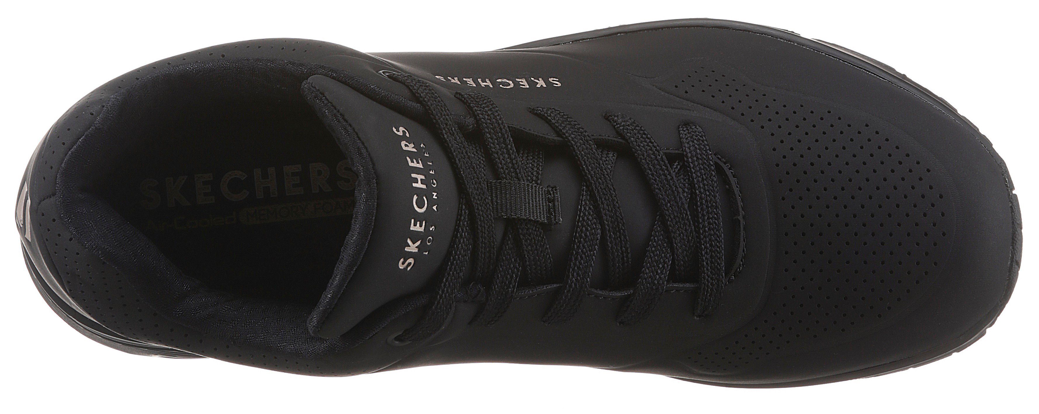 Wedgesneaker on Uno black Stand feiner Skechers Perforation mit Air -