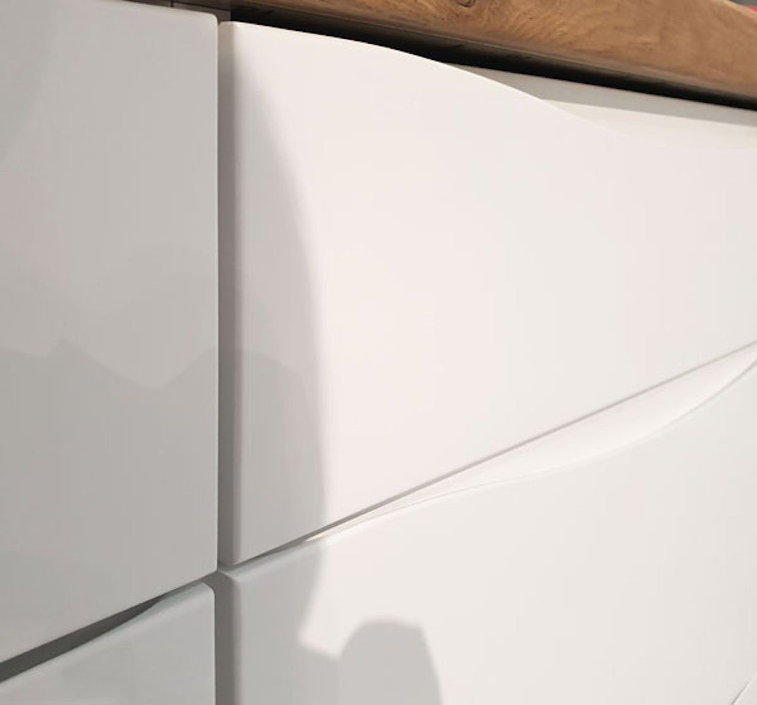 6027 lichtgrün Korpusfarbe 60cm Sockelblende und Feldmann-Wohnen Napoli, RAL teilintegriert Hochglanz Front- wählbar
