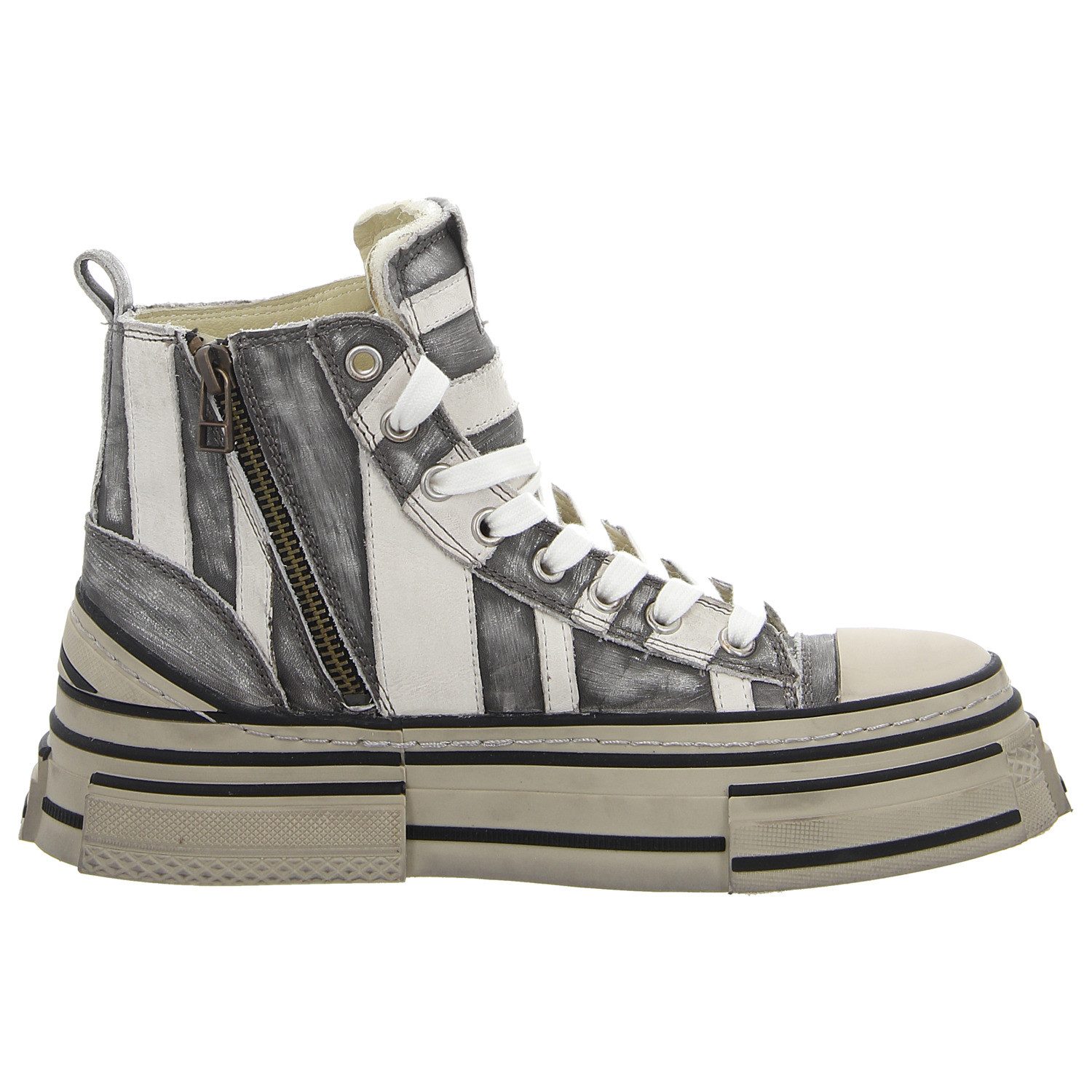 Rebecca White Sneaker