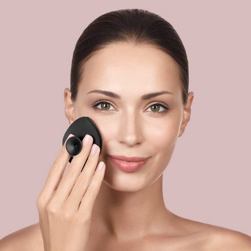 GESKE German Beauty Tech Elektrische Gesichtsreinigungsbürste SmartAppGuided™ Facial Brush 4 in 1, Packung, 1-tlg., inkl. kostenloser APP (SmartAppGuided Device), Mit der GESKE App erhältst Du deine personalisierte Hautpflegeroutine.