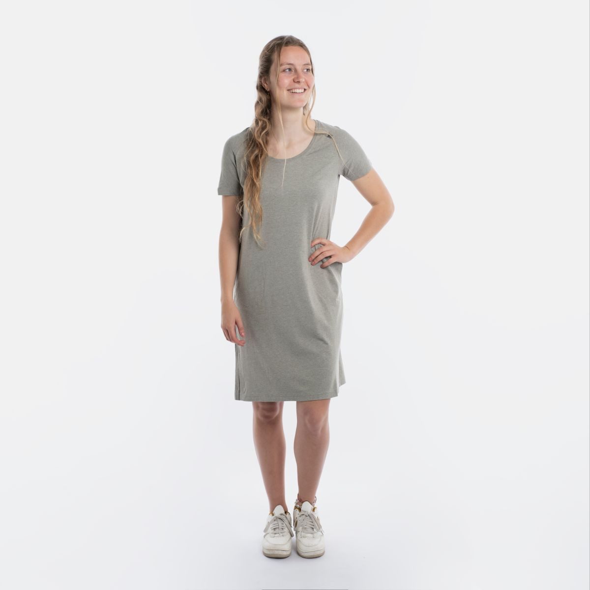 Knit Factory Strickkleid Lily Kleid Urban Green S (1-tlg) Abendkleid Sommerkleid Strickkleid Modisches Kleid