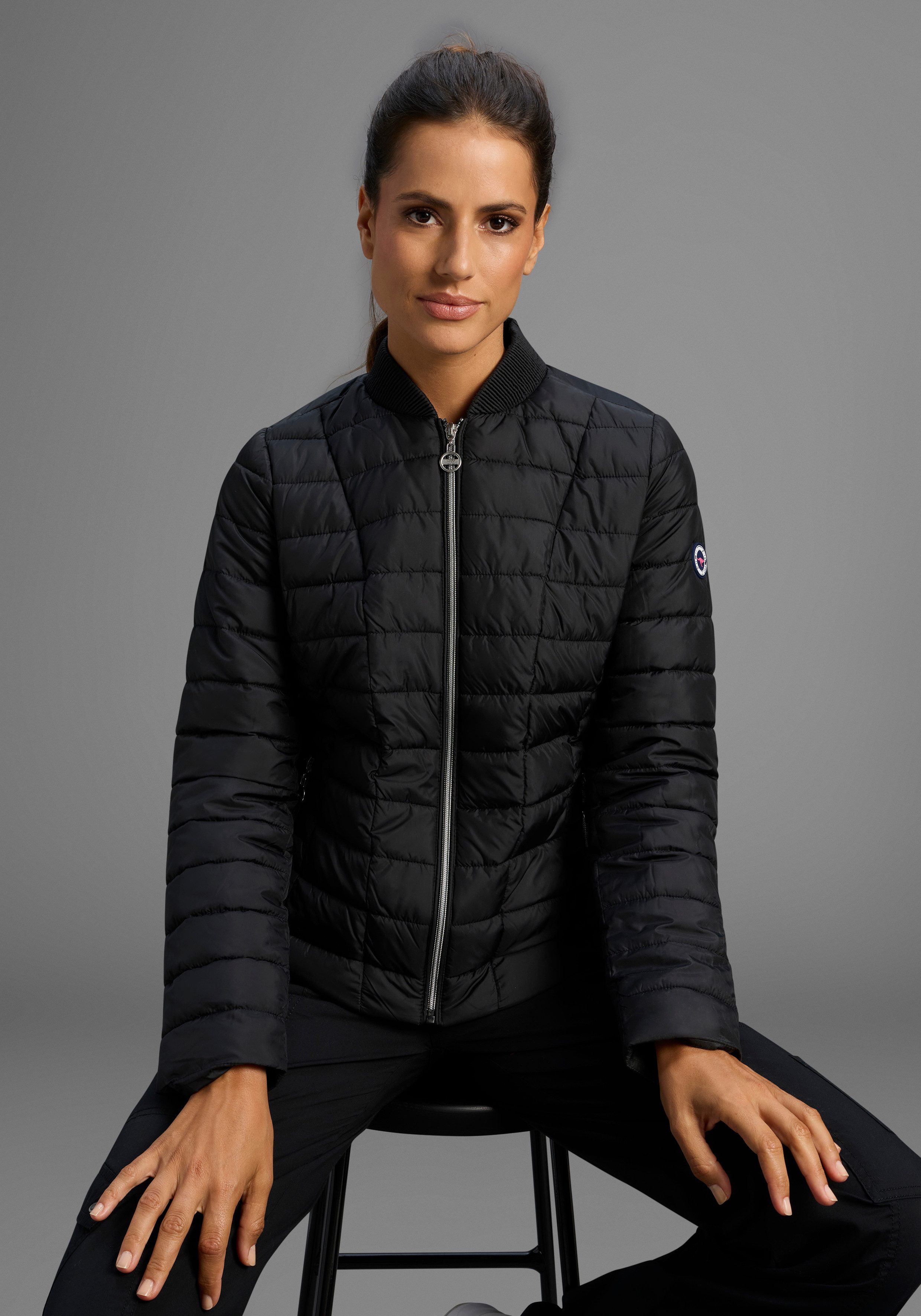 KangaROOS Steppjacke figurbetonter Schnitt, hüftlange Passform günstig online kaufen