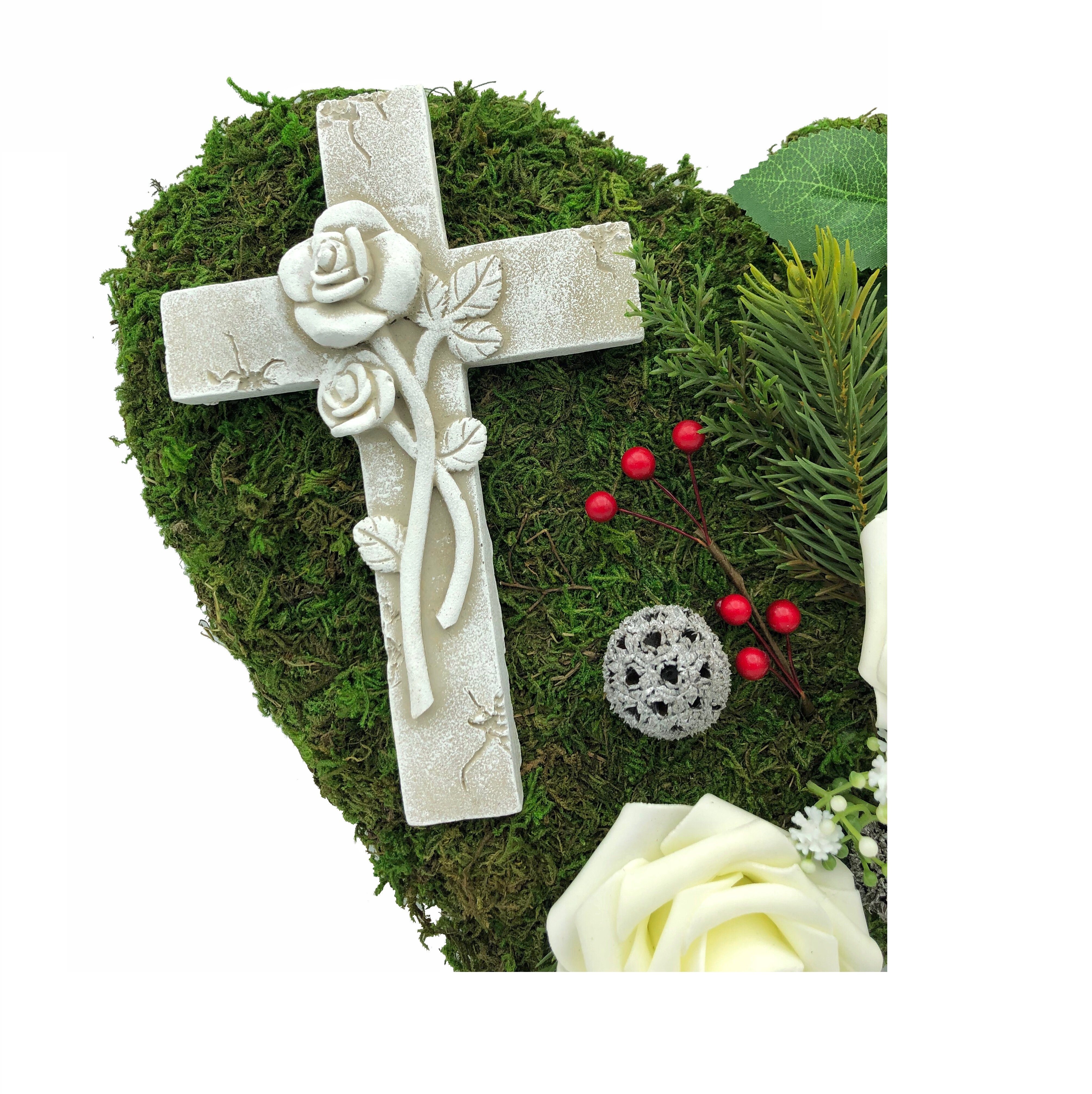 Grabherz Grabgesteck "Kreuz" Rosen Moosherz Gartenfigur weiß Radami 3