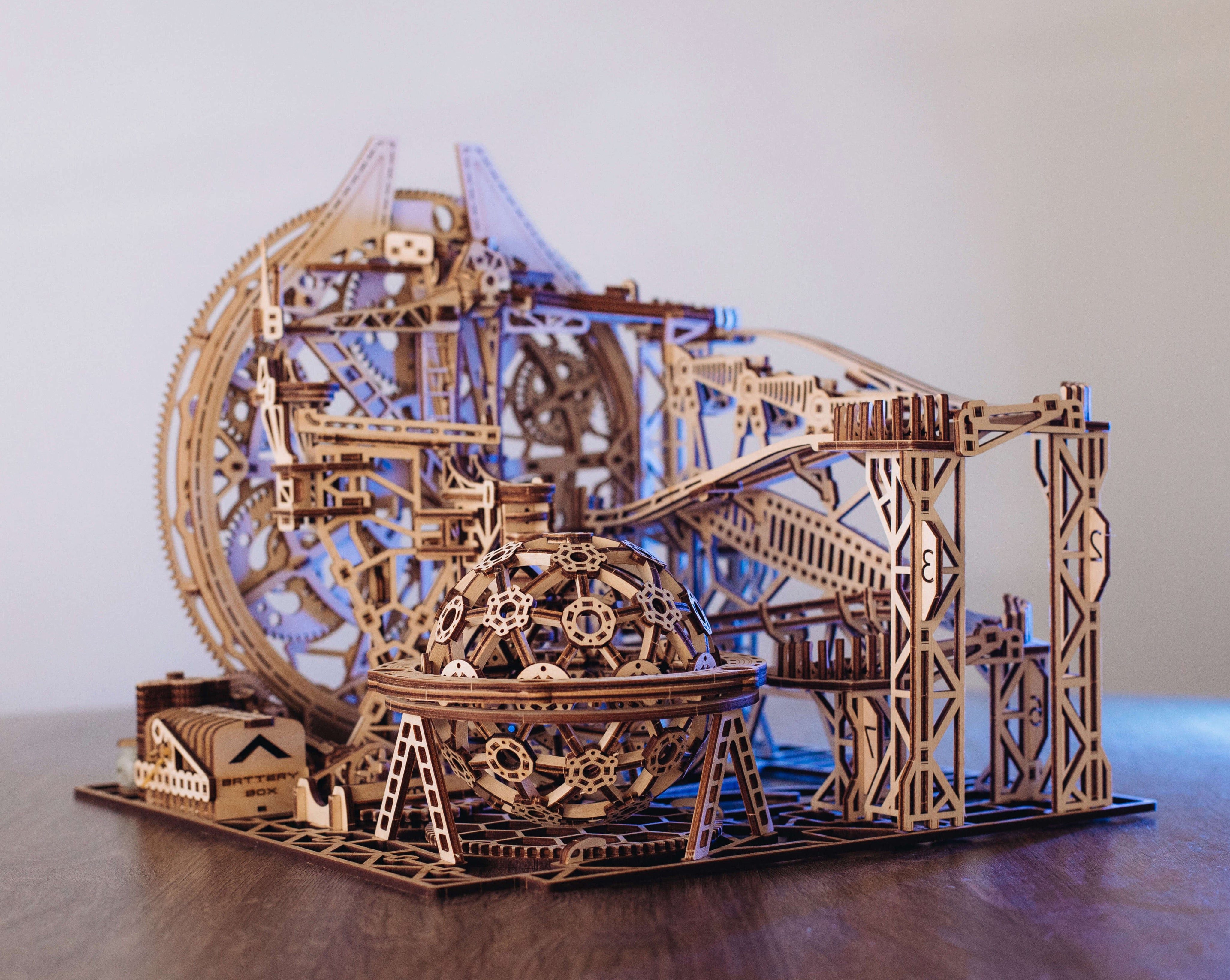 WoodTrick Modellbausatz Galaxy Marble Run Murmelbahn aus Holz, (678-tlg)