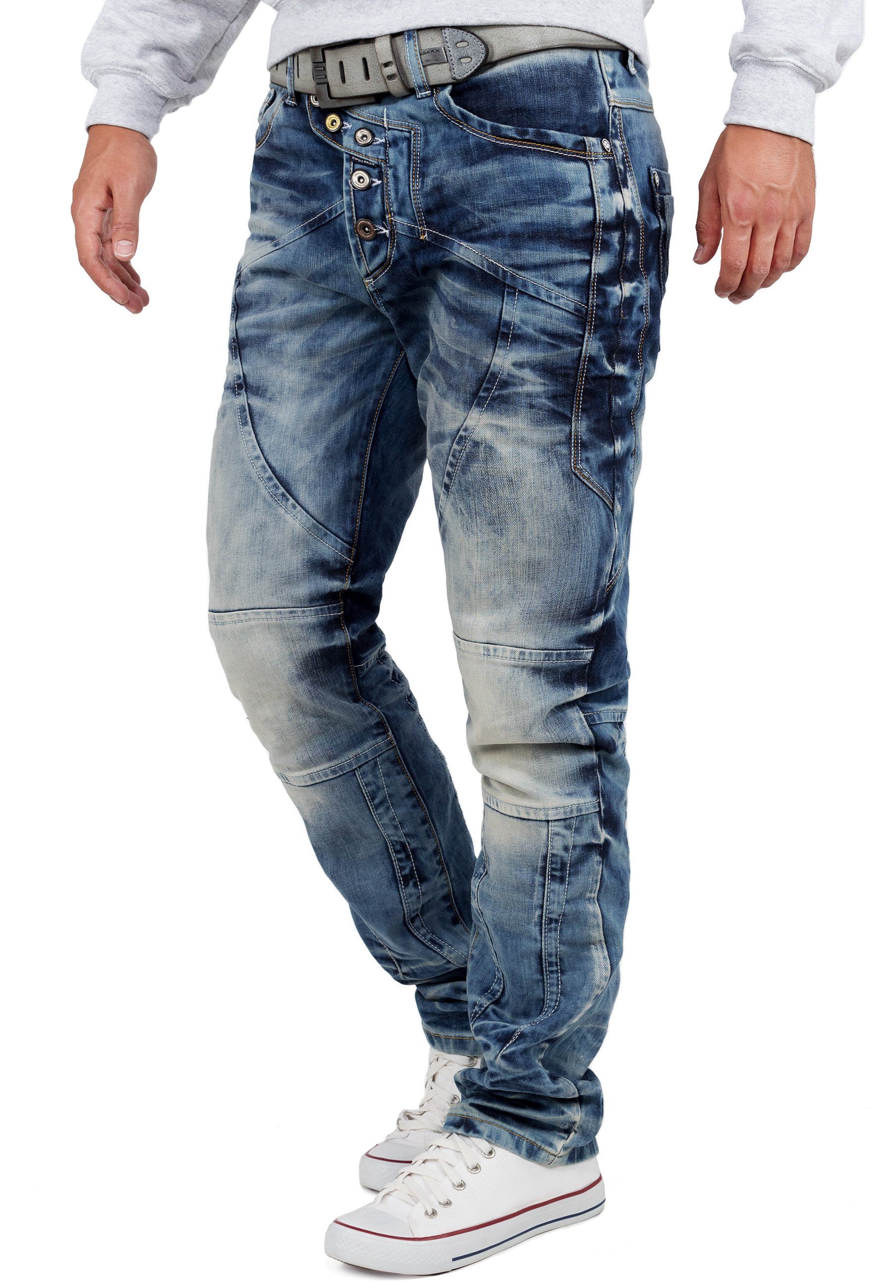 Cipo & Baxx Regular-fit-Jeans Herren Regular Fit Hose Stonewashed BA-CD346 (1-tlg) Ausgefallene Details wie verschiedene Nähte auf den Gesäßtaschen